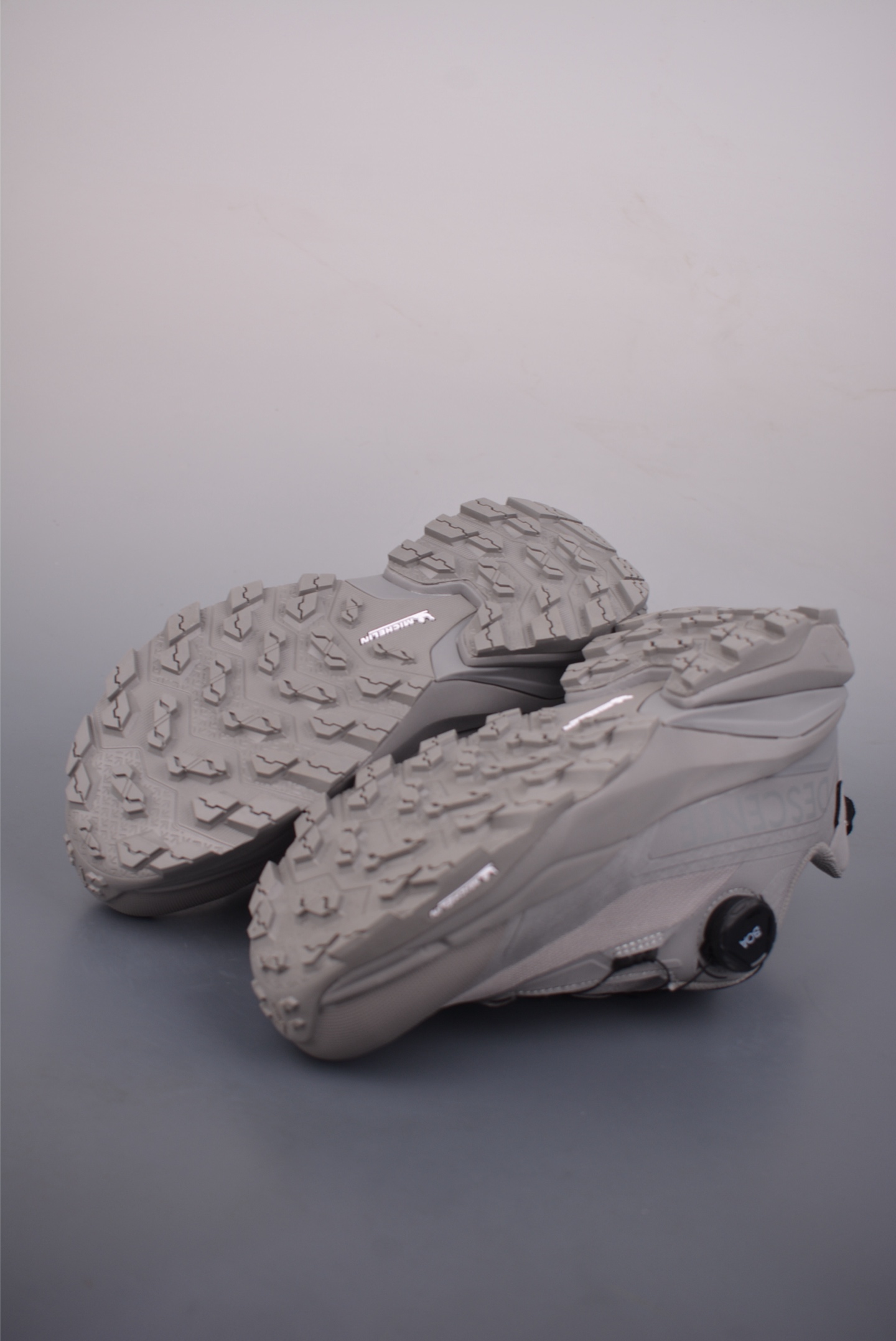 DESCENTE迪桑特 SNOW TREK GTX 时尚休闲运动覆盖防水男子越野跑鞋 D5131SSN38-Top High Quatity Cheap Sneakers Fashion Clothing Clothes Bags handbags Shoes of all Brand wholesale With The best Quality And Beautiful Price from China Factory Chinese suppliers wholesaler seller DESCENTE迪桑特 SNOW TREK GTX 时尚休闲运动覆盖防水男子越野跑鞋 D5131SSN38