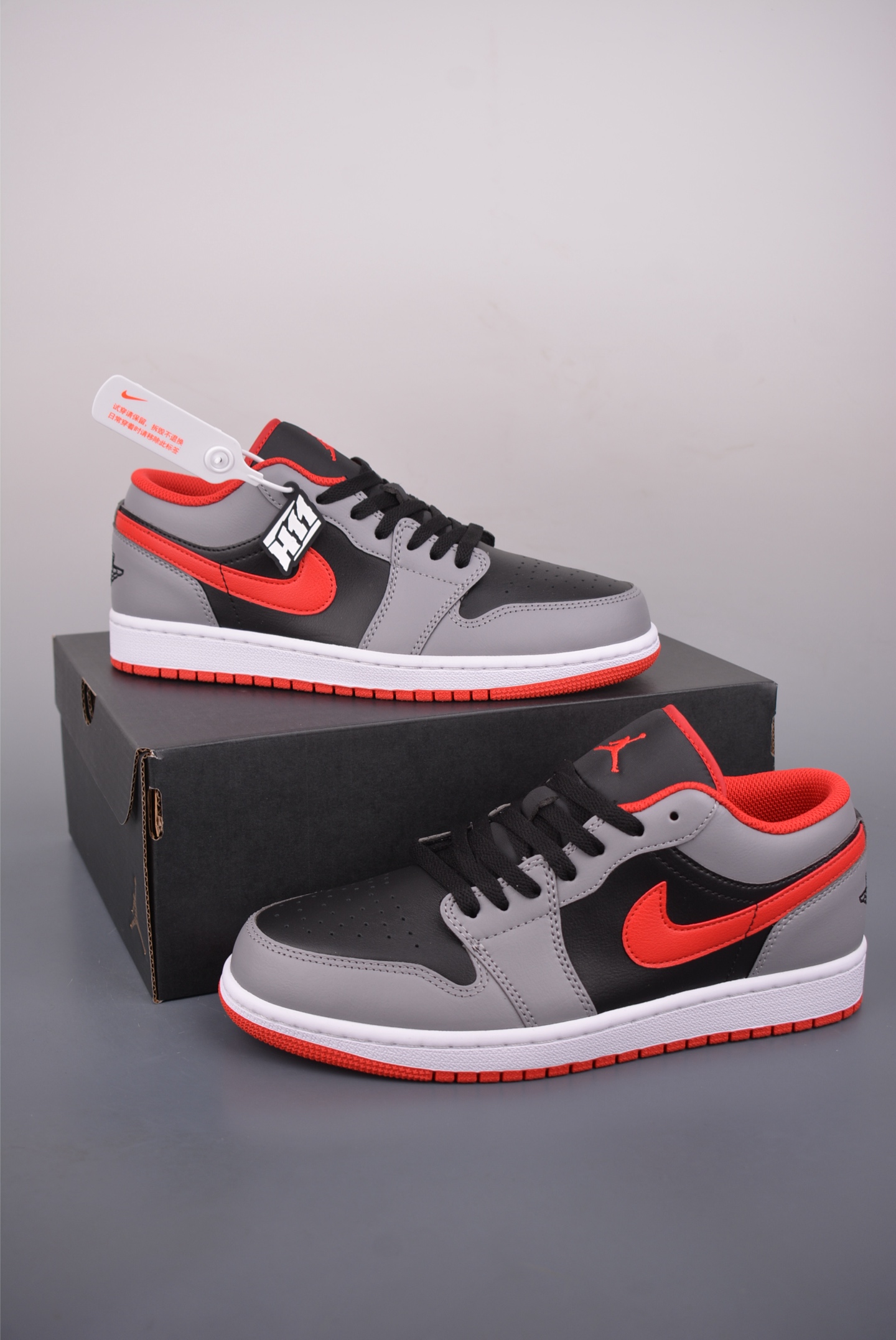 200 Air Jordan 1 Low 黑灰红 AJ1乔1低帮休闲板鞋 553558-060-Chinese UA Cheap High Quatity Brand Clothes Bags handbags Sneakers wholesale wholesaler seller from China Factory suppliers Fashion Clothing Shoes best Quality Beautiful Price 200 Air Jordan 1 Low 黑灰红 AJ1乔1低帮休闲板鞋 553558-060