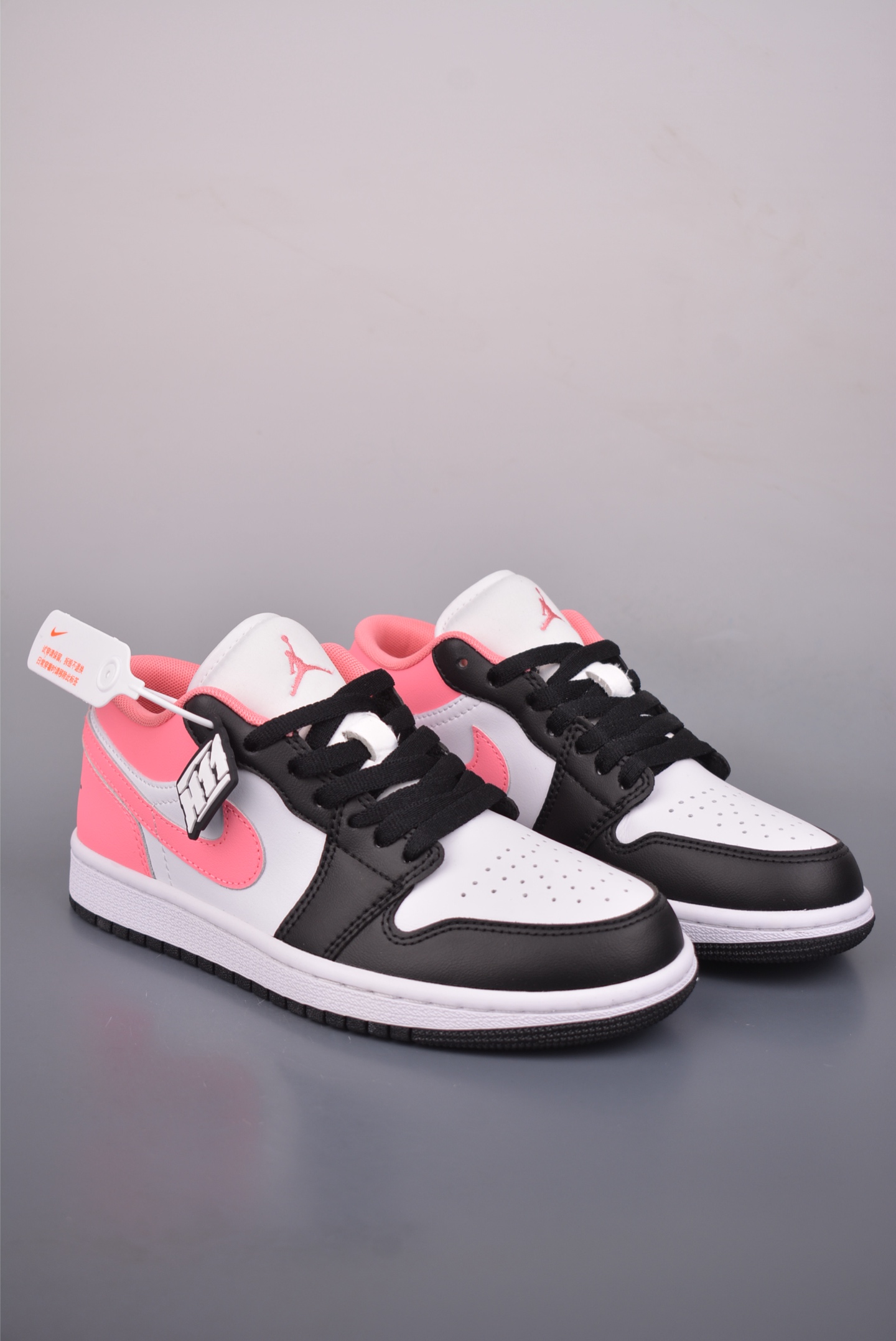 200 Air Jordan 1 Low 黑粉 AJ1乔1低帮休闲板鞋 553560-025-Chinese UA Cheap High Quatity Brand Clothes Bags handbags Sneakers wholesale wholesaler seller from China Factory suppliers Fashion Clothing Shoes best Quality Beautiful Price 200 Air Jordan 1 Low 黑粉 AJ1乔1低帮休闲板鞋 553560-025