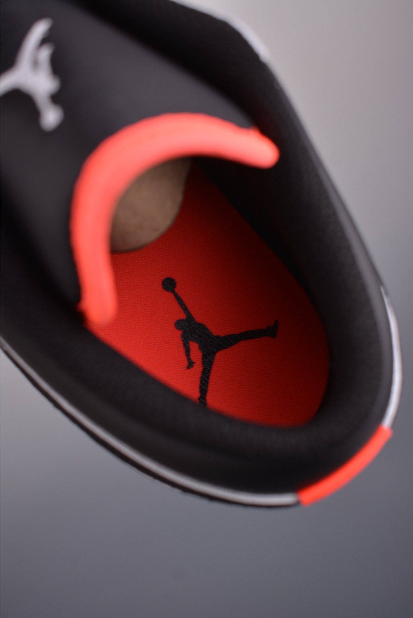 200 Air Jordan 1 Low 灰白黑 AJ1乔1低帮休闲板鞋 553558-045-Chinese UA Cheap High Quatity Brand Clothes Bags handbags Sneakers wholesale wholesaler seller from China Factory suppliers Fashion Clothing Shoes best Quality Beautiful Price 200 Air Jordan 1 Low 灰白黑 AJ1乔1低帮休闲板鞋 553558-045