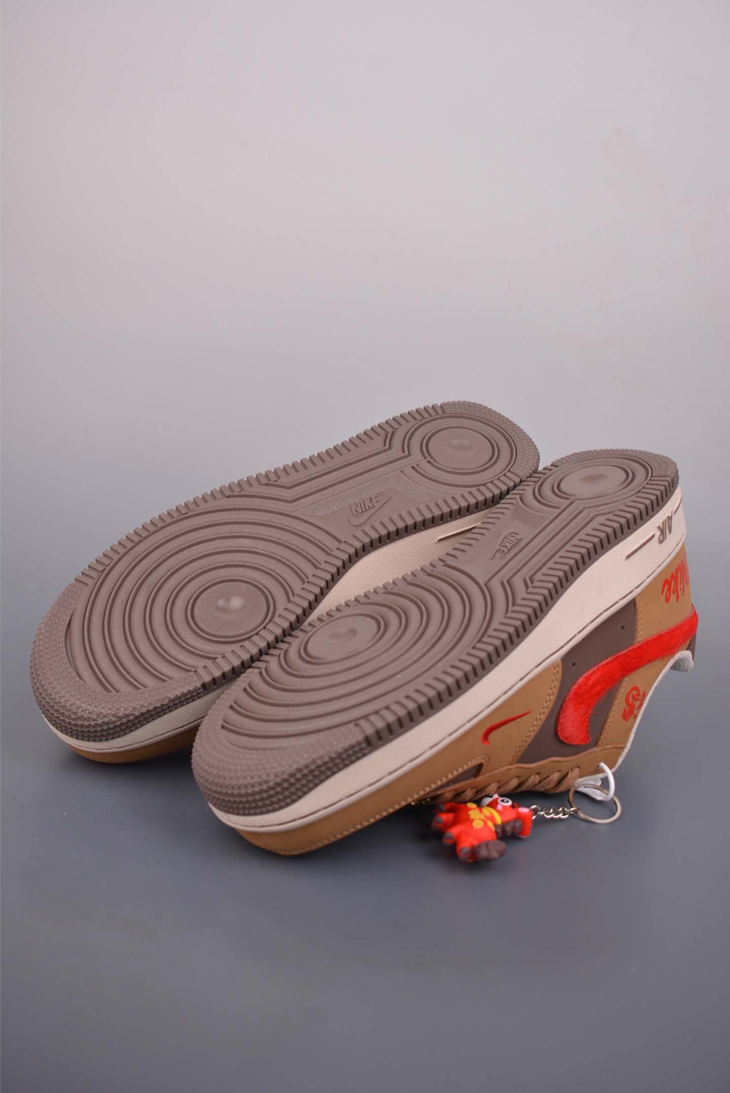 Nike Air Force 1 Low 马年限定 NH0601-516-Top High Quatity Cheap Sneakers Fashion Clothing Clothes Bags handbags Shoes of all Brand wholesale With The best Quality And Beautiful Price from China Factory Chinese suppliers wholesaler seller Nike Air Force 1 Low 马年限定 NH0601-516