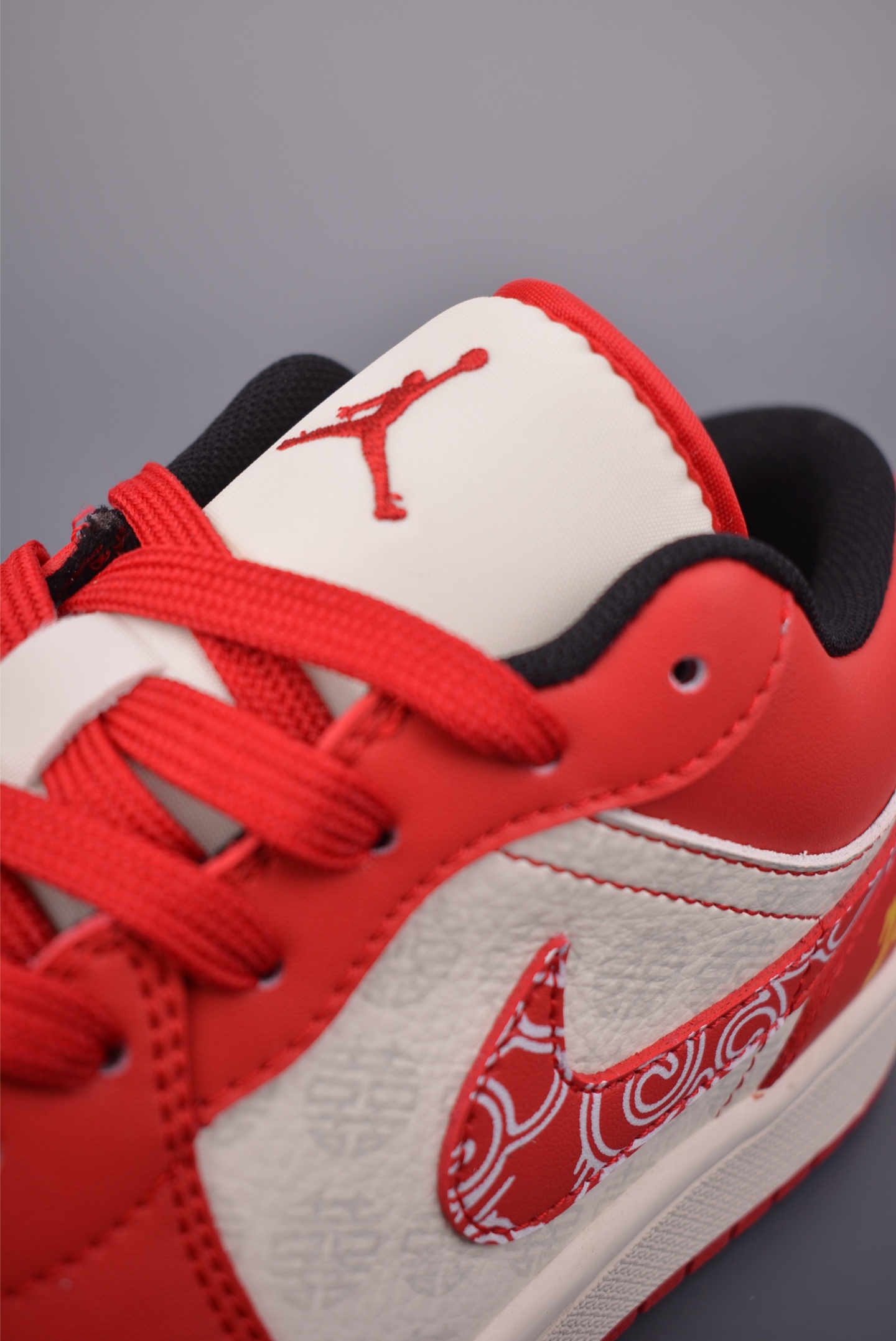 260 Nike Jordan Air Jordan 1 马年限定 KG6669-F22-Chinese UA Cheap High Quatity Brand Clothes Bags handbags Sneakers wholesale wholesaler seller from China Factory suppliers Fashion Clothing Shoes best Quality Beautiful Price 260 Nike Jordan Air Jordan 1 马年限定 KG6669-F22