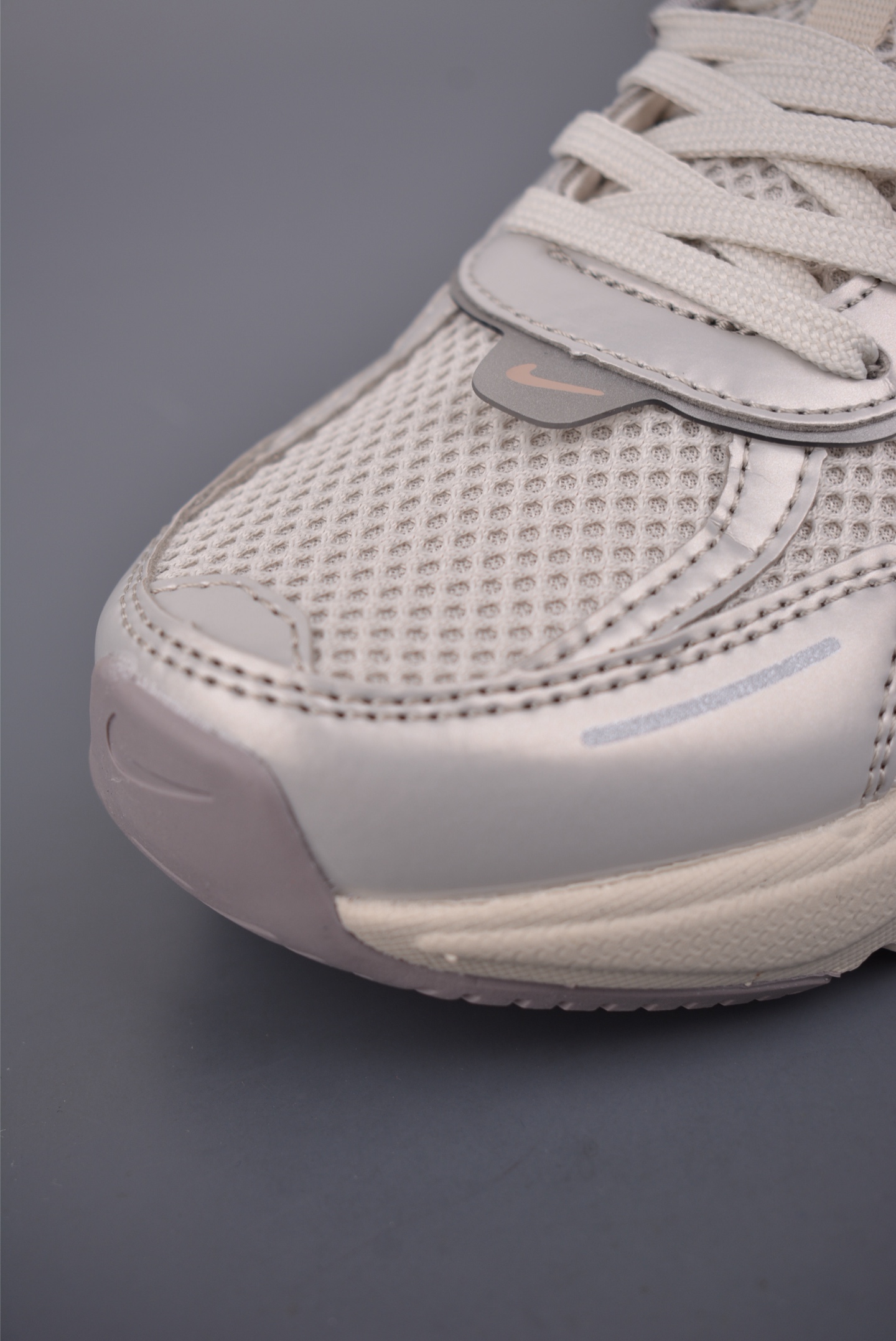 NIKE V2K Runtekk 版本 减震防滑复古低帮跑步鞋 FD0736-011-Top High Quatity Cheap Sneakers Fashion Clothing Clothes Bags handbags Shoes of all Brand wholesale With The best Quality And Beautiful Price from China Factory Chinese suppliers wholesaler seller NIKE V2K Runtekk 版本 减震防滑复古低帮跑步鞋 FD0736-011