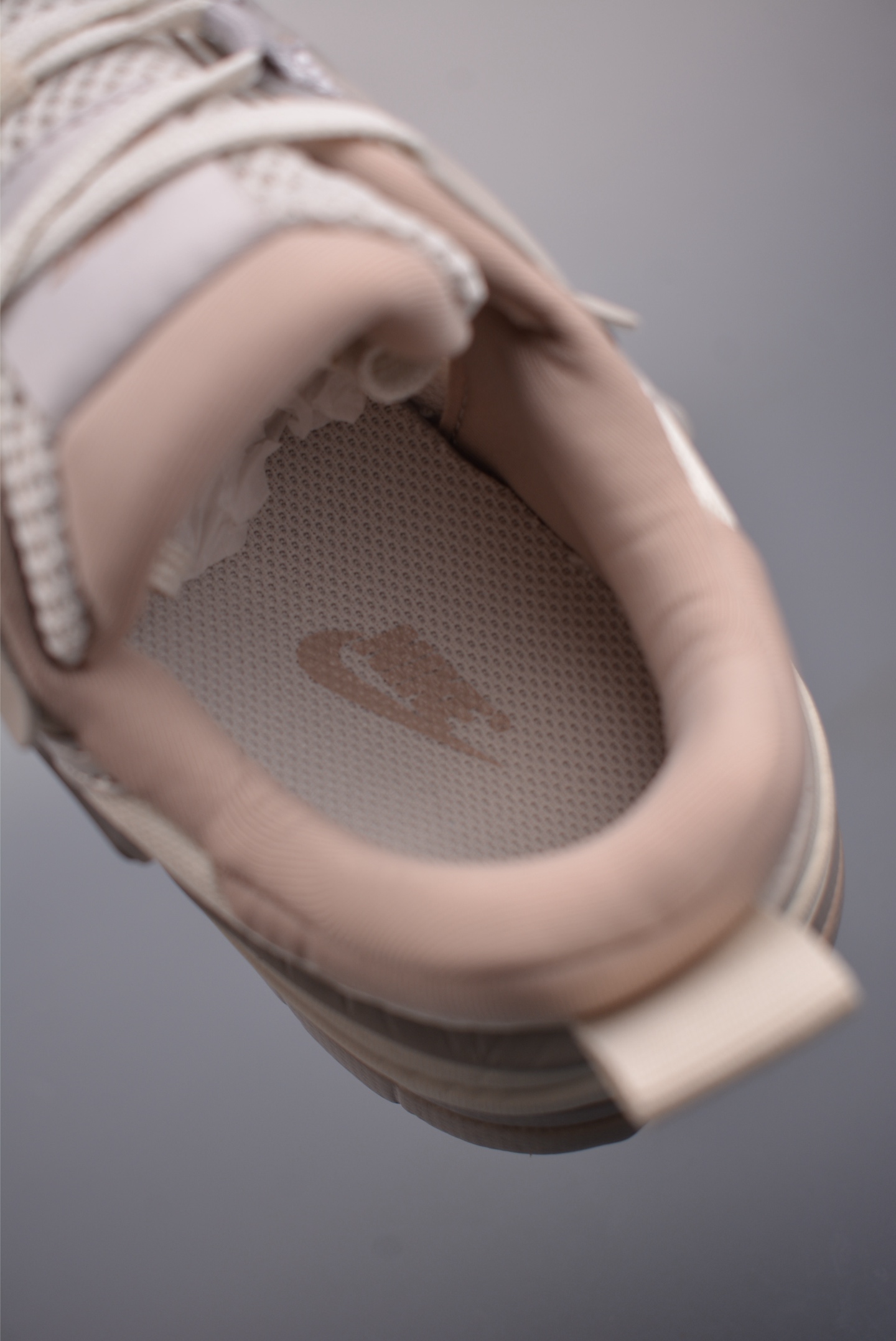 NIKE V2K Runtekk 版本 减震防滑复古低帮跑步鞋 FD0736-011-Top High Quatity Cheap Sneakers Fashion Clothing Clothes Bags handbags Shoes of all Brand wholesale With The best Quality And Beautiful Price from China Factory Chinese suppliers wholesaler seller NIKE V2K Runtekk 版本 减震防滑复古低帮跑步鞋 FD0736-011