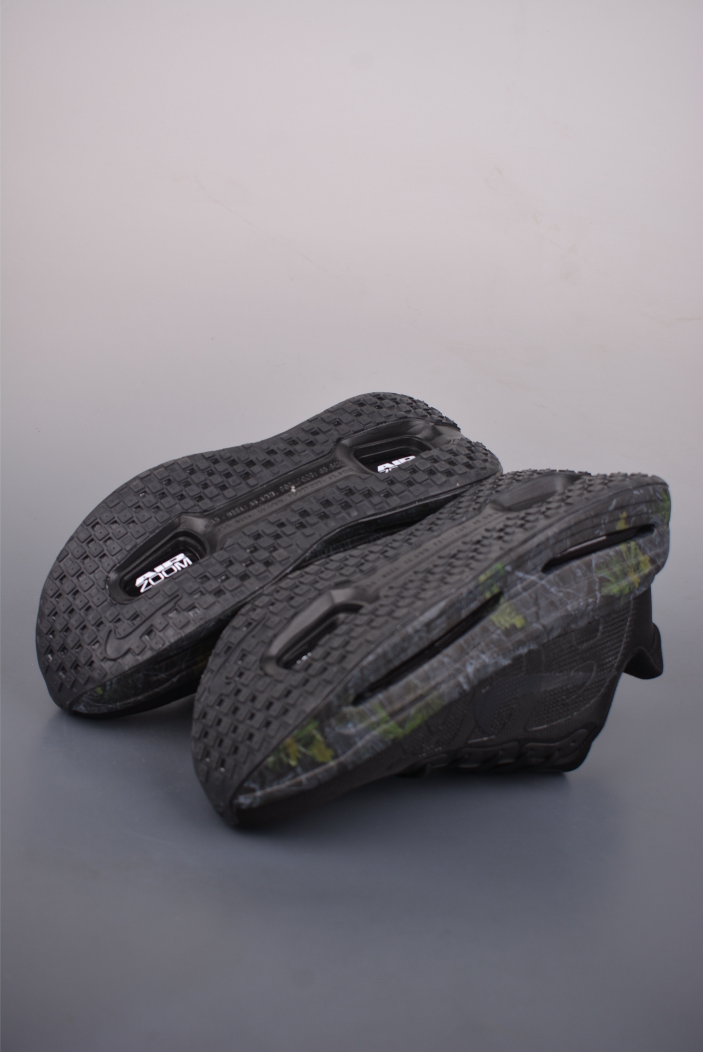 Nike Vomero premium Air气垫40周年 舒适百搭防滑耐磨 支撑缓震低帮 休闲跑步鞋 IO7325-001 Nike Vomero premium Air气垫40周年 舒适百搭防滑耐磨 支撑缓震低帮 休闲跑步鞋 IO7325-001