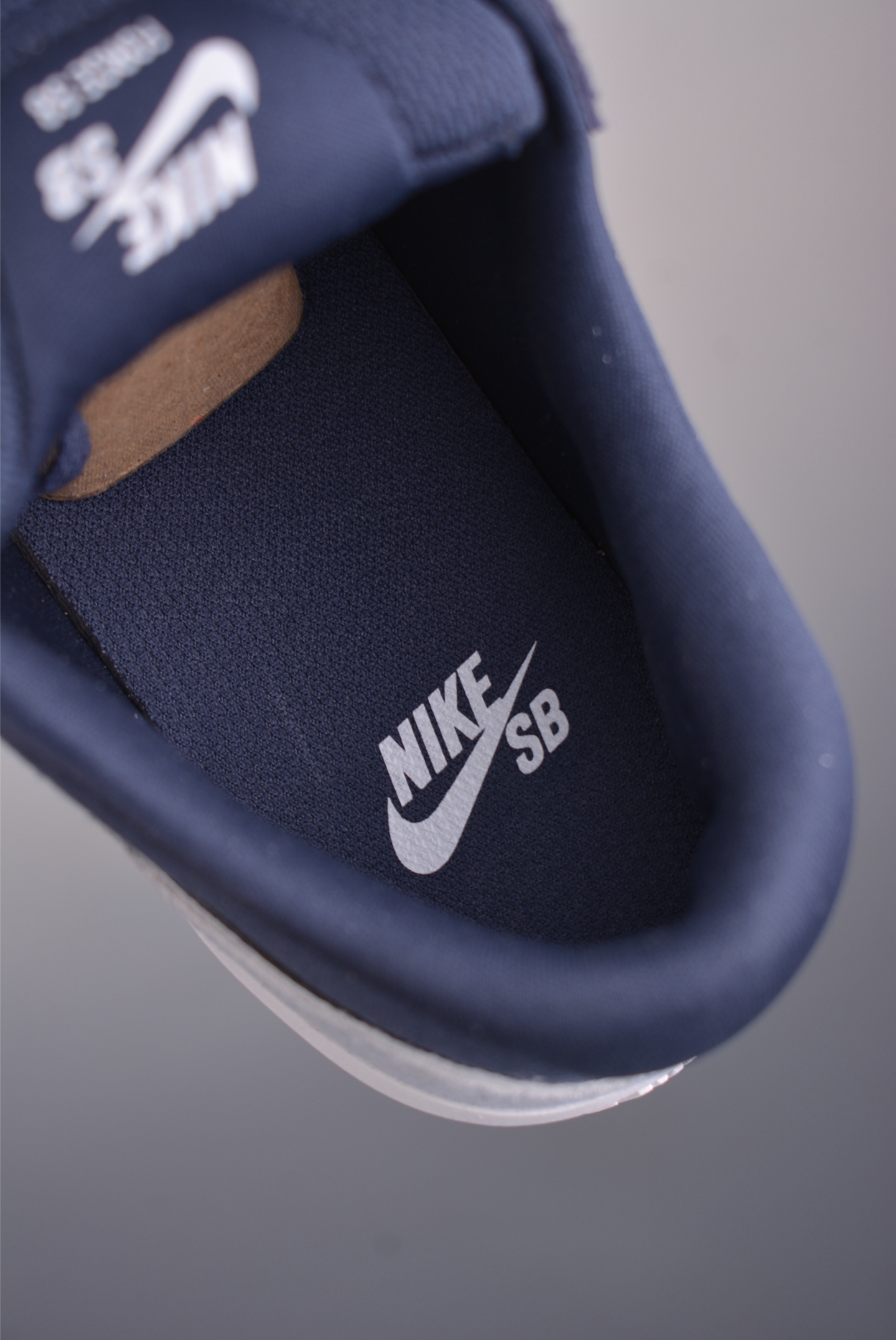 耐克Nike SB Force 58 硫化杯底 传统篮球风格 DV5477-404 耐克Nike SB Force 58 硫化杯底 传统篮球风格 DV5477-404
