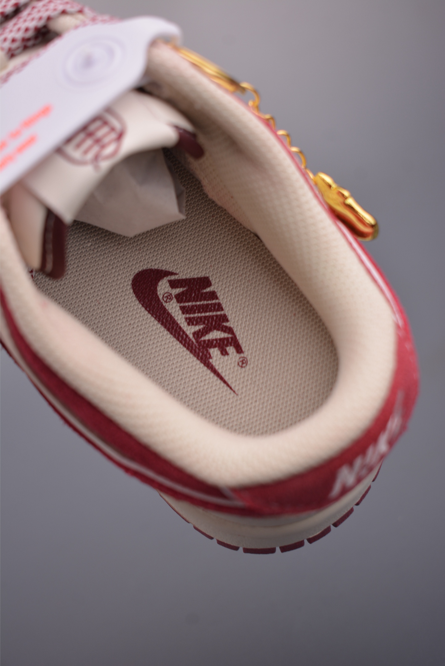 Nike SB Dunk Low 马年限定 DN3168-024-Top High Quatity Cheap Sneakers Fashion Clothing Clothes Bags handbags Shoes of all Brand wholesale With The best Quality And Beautiful Price from China Factory Chinese suppliers wholesaler seller Nike SB Dunk Low 马年限定 DN3168-024