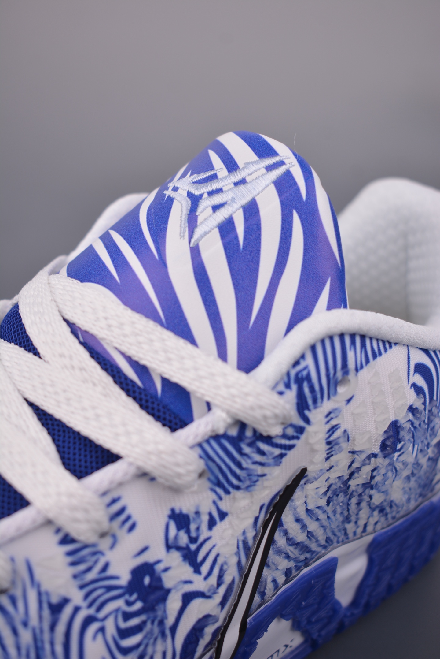 280 NIKE JA3 EP 莫兰特三代 马年限定 实战低帮篮球鞋 HF2794-005-Chinese UA Cheap High Quatity Brand Clothes Bags handbags Sneakers wholesale wholesaler seller from China Factory suppliers Fashion Clothing Shoes best Quality Beautiful Price 280 NIKE JA3 EP 莫兰特三代 马年限定 实战低帮篮球鞋 HF2794-005
