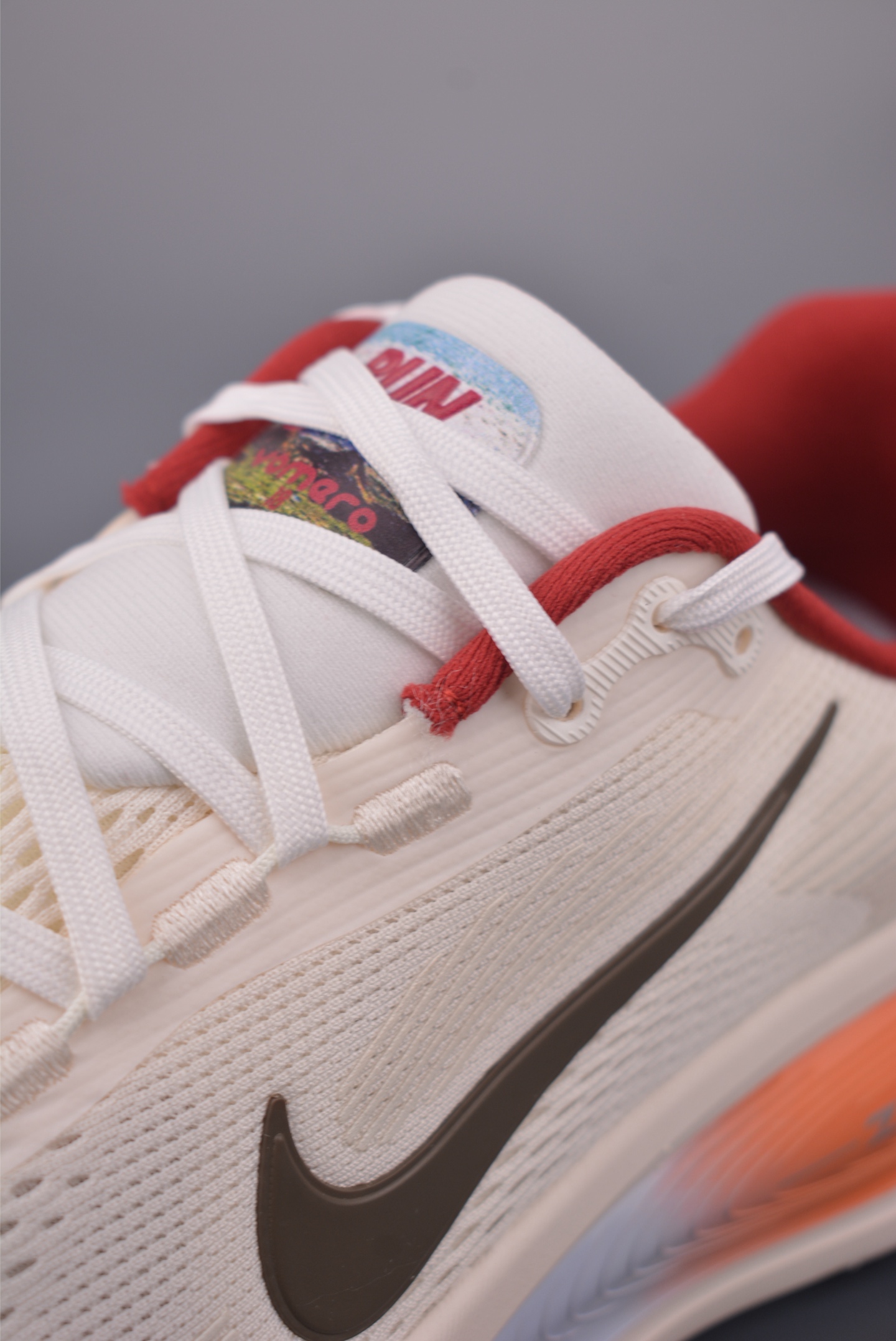 Nike Air Zoom Vomero Plus IQ1131-120-Top High Quatity Cheap Sneakers Fashion Clothing Clothes Bags handbags Shoes of all Brand wholesale With The best Quality And Beautiful Price from China Factory Chinese suppliers wholesaler seller Nike Air Zoom Vomero Plus IQ1131-120