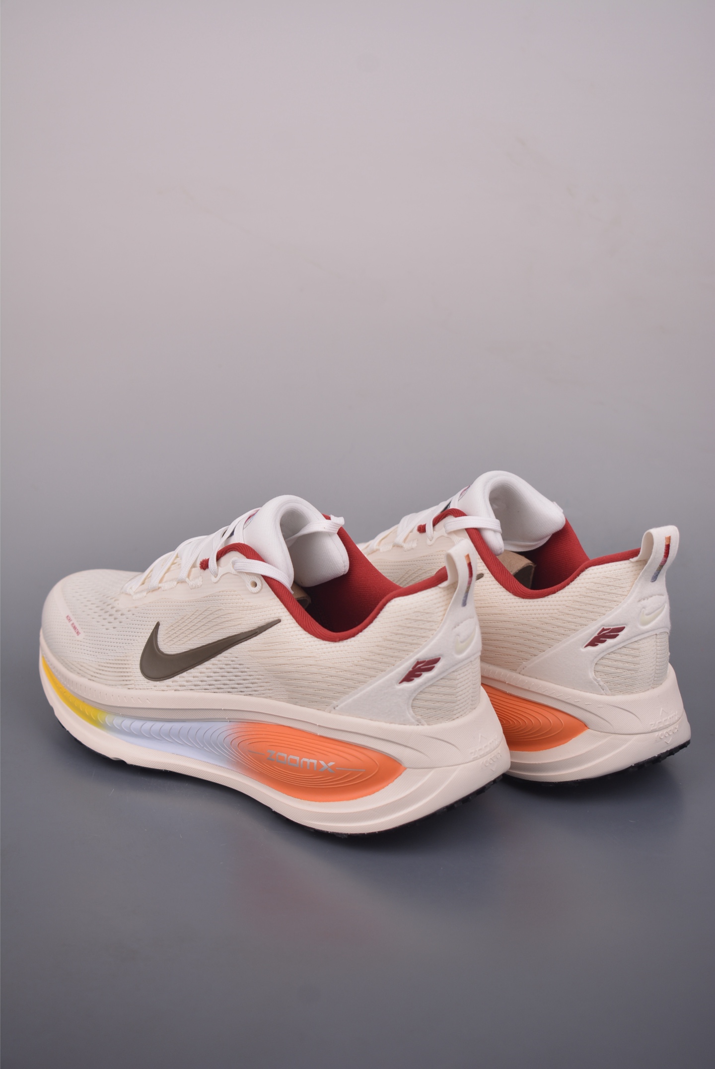Nike Air Zoom Vomero Plus IQ1131-120-Top High Quatity Cheap Sneakers Fashion Clothing Clothes Bags handbags Shoes of all Brand wholesale With The best Quality And Beautiful Price from China Factory Chinese suppliers wholesaler seller Nike Air Zoom Vomero Plus IQ1131-120