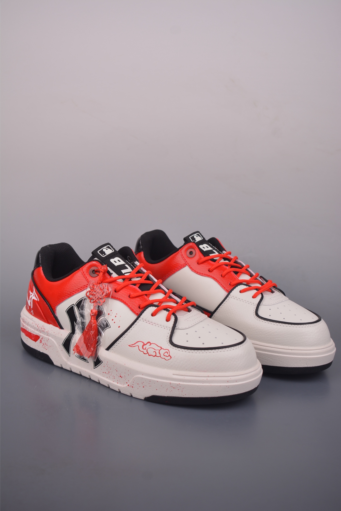280 MLB CHUNKY 印花网红老爹鞋 涂鸦恶作剧 3ASXCA12N-Chinese UA Cheap High Quatity Brand Clothes Bags handbags Sneakers wholesale wholesaler seller from China Factory suppliers Fashion Clothing Shoes best Quality Beautiful Price 280 MLB CHUNKY 印花网红老爹鞋 涂鸦恶作剧 3ASXCA12N