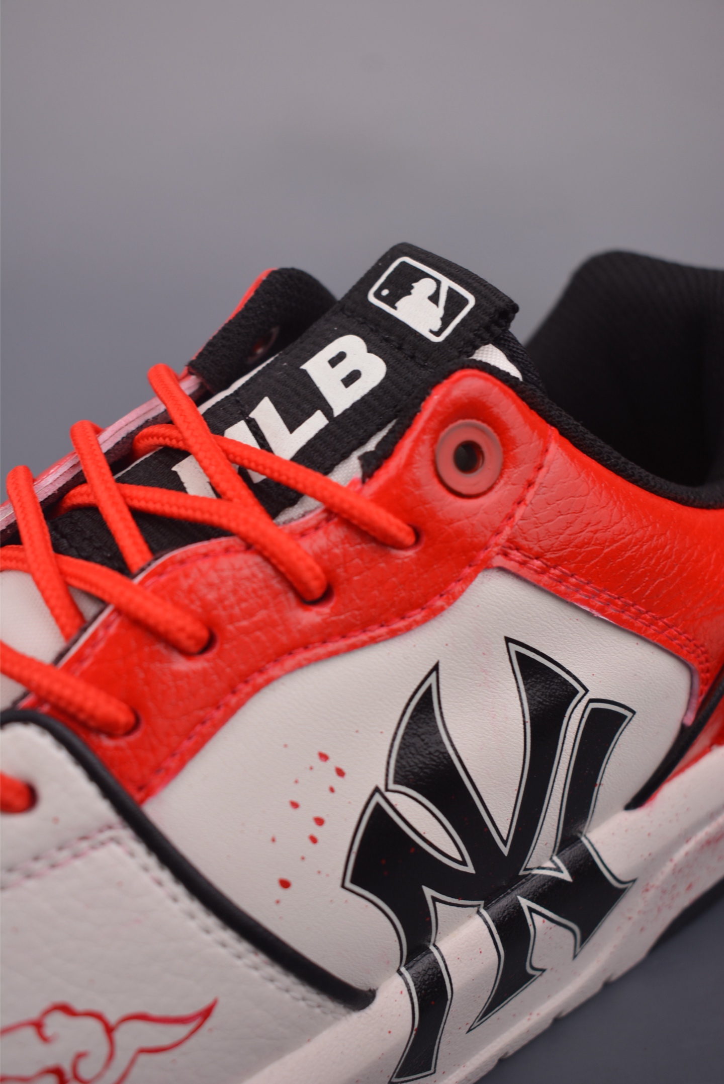 280 MLB CHUNKY 印花网红老爹鞋 涂鸦恶作剧 3ASXCA12N-Chinese UA Cheap High Quatity Brand Clothes Bags handbags Sneakers wholesale wholesaler seller from China Factory suppliers Fashion Clothing Shoes best Quality Beautiful Price 280 MLB CHUNKY 印花网红老爹鞋 涂鸦恶作剧 3ASXCA12N