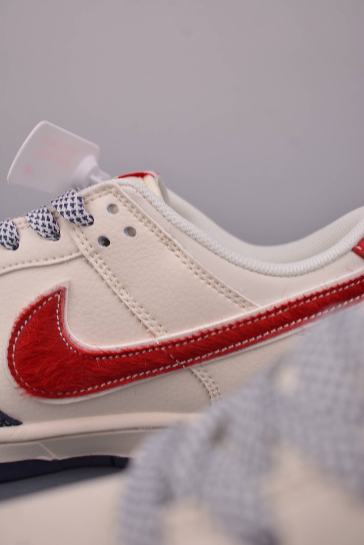 Nike SB Dunk Low 马年限定 SD6868-111 Nike SB Dunk Low 马年限定 SD6868-111