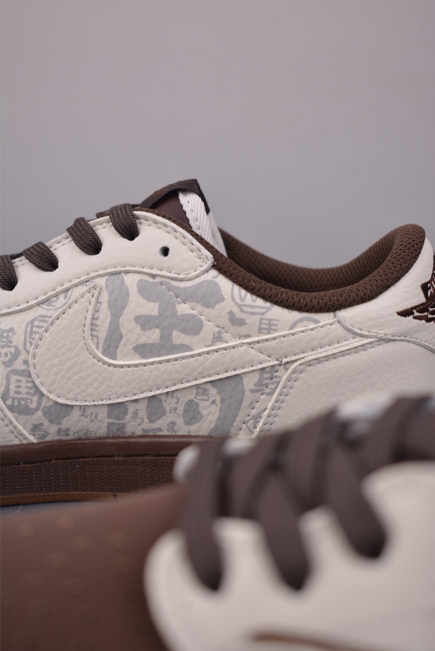 Fragment x Travis Scott x 马年限定 Air Jordan 1 Low 三方联名倒钩 NH0601-061-Top High Quatity Cheap Sneakers Fashion Clothing Clothes Bags handbags Shoes of all Brand wholesale With The best Quality And Beautiful Price from China Factory Chinese suppliers wholesaler seller Fragment x Travis Scott x 马年限定 Air Jordan 1 Low 三方联名倒钩 NH0601-061