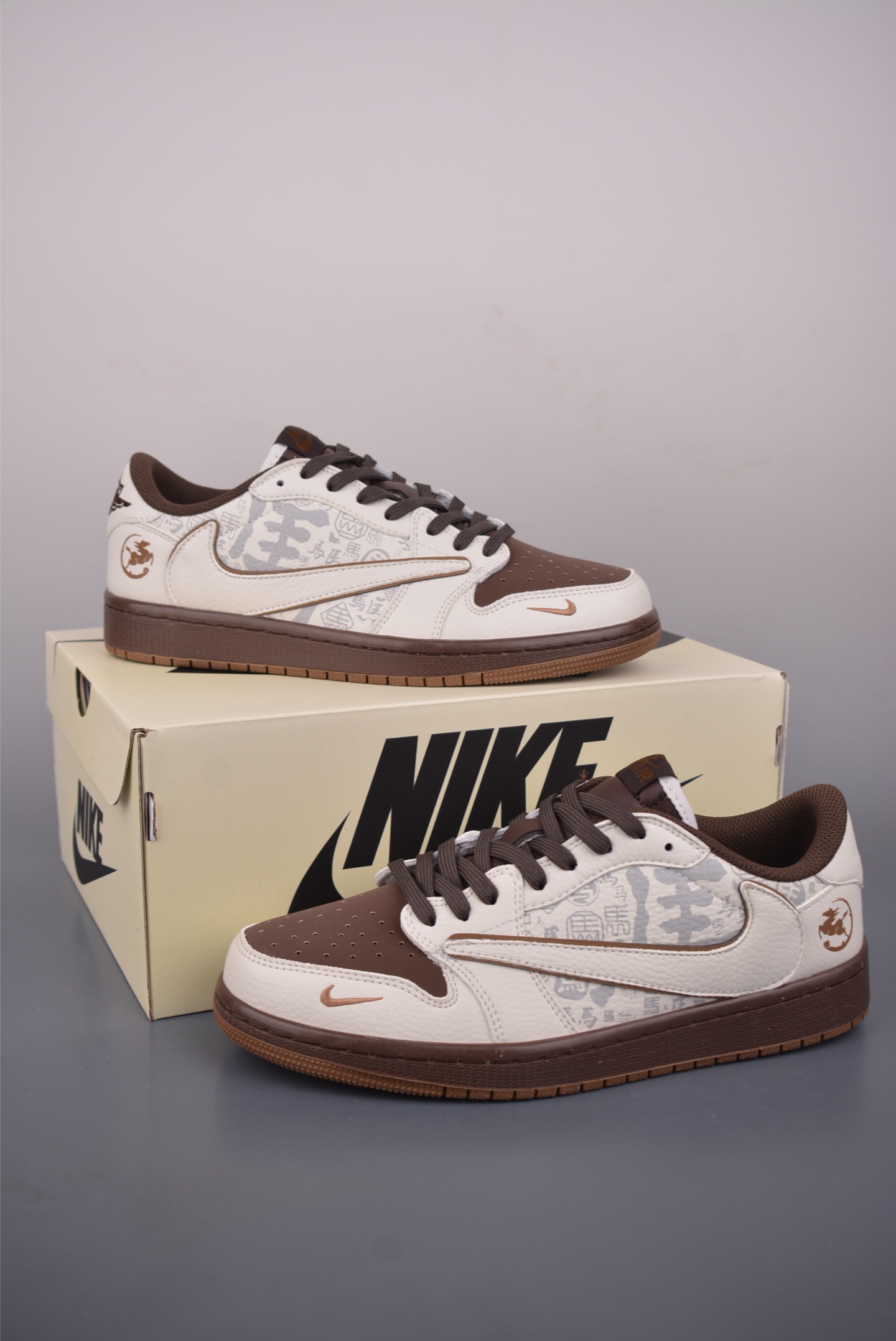 Fragment x Travis Scott x 马年限定 Air Jordan 1 Low 三方联名倒钩 NH0601-061-Top High Quatity Cheap Sneakers Fashion Clothing Clothes Bags handbags Shoes of all Brand wholesale With The best Quality And Beautiful Price from China Factory Chinese suppliers wholesaler seller Fragment x Travis Scott x 马年限定 Air Jordan 1 Low 三方联名倒钩 NH0601-061