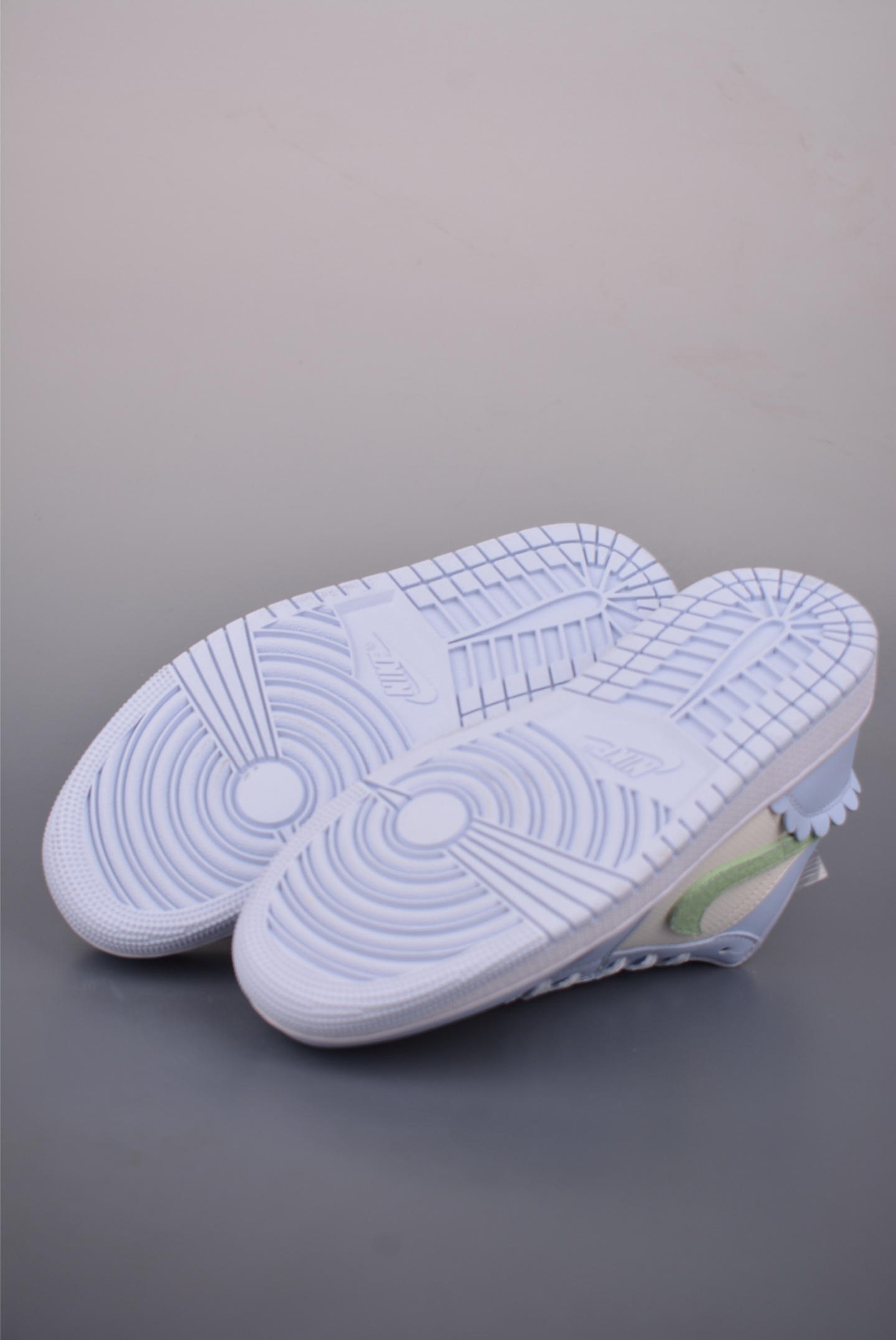 Air Jordan 1 Low 情人节限定 AJ1乔1低帮休闲板鞋 IB7113-40-Top High Quatity Cheap Sneakers Fashion Clothing Clothes Bags handbags Shoes of all Brand wholesale With The best Quality And Beautiful Price from China Factory Chinese suppliers wholesaler seller Air Jordan 1 Low 情人节限定 AJ1乔1低帮休闲板鞋 IB7113-40