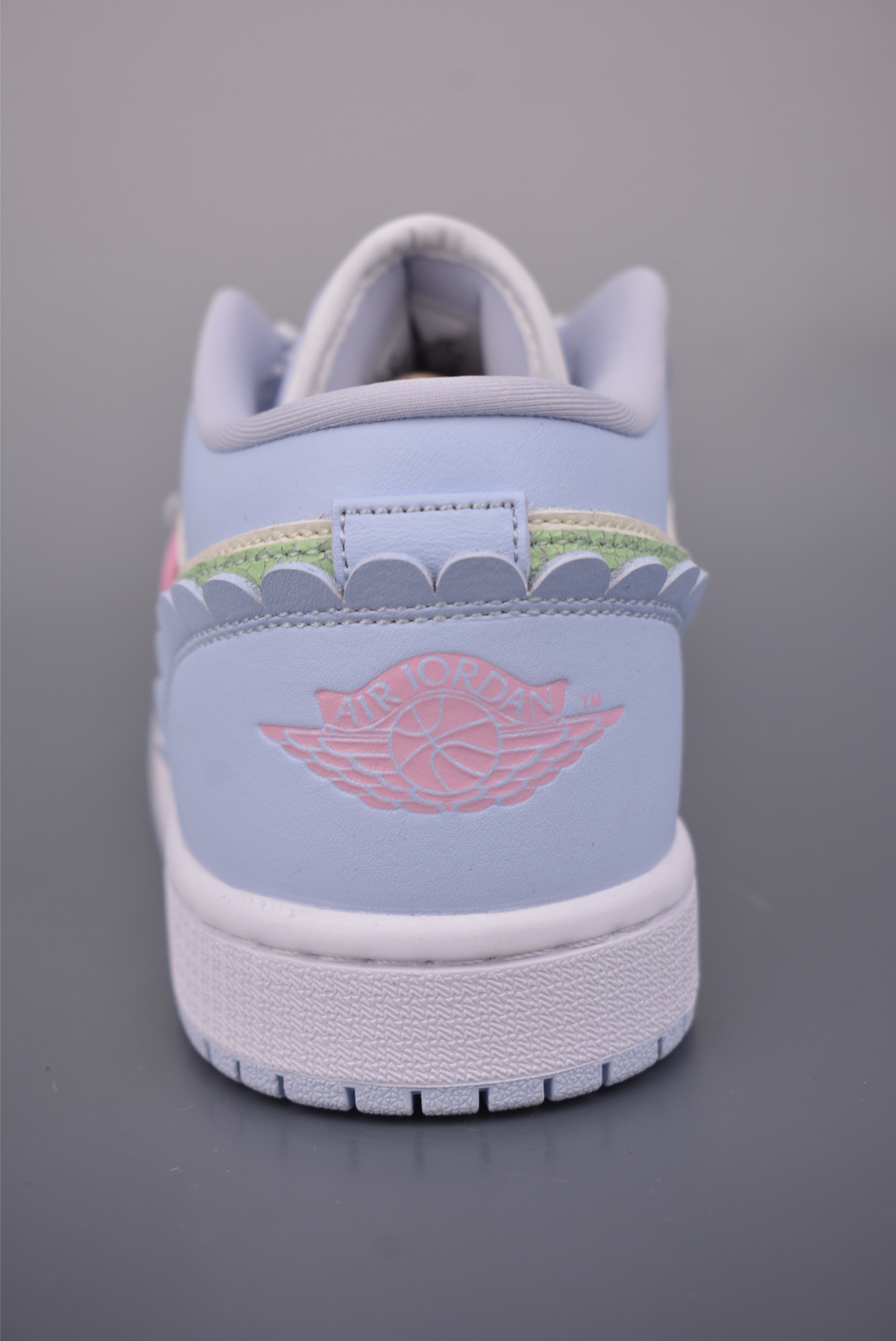 Air Jordan 1 Low 情人节限定 AJ1乔1低帮休闲板鞋 IB7113-40-Top High Quatity Cheap Sneakers Fashion Clothing Clothes Bags handbags Shoes of all Brand wholesale With The best Quality And Beautiful Price from China Factory Chinese suppliers wholesaler seller Air Jordan 1 Low 情人节限定 AJ1乔1低帮休闲板鞋 IB7113-40
