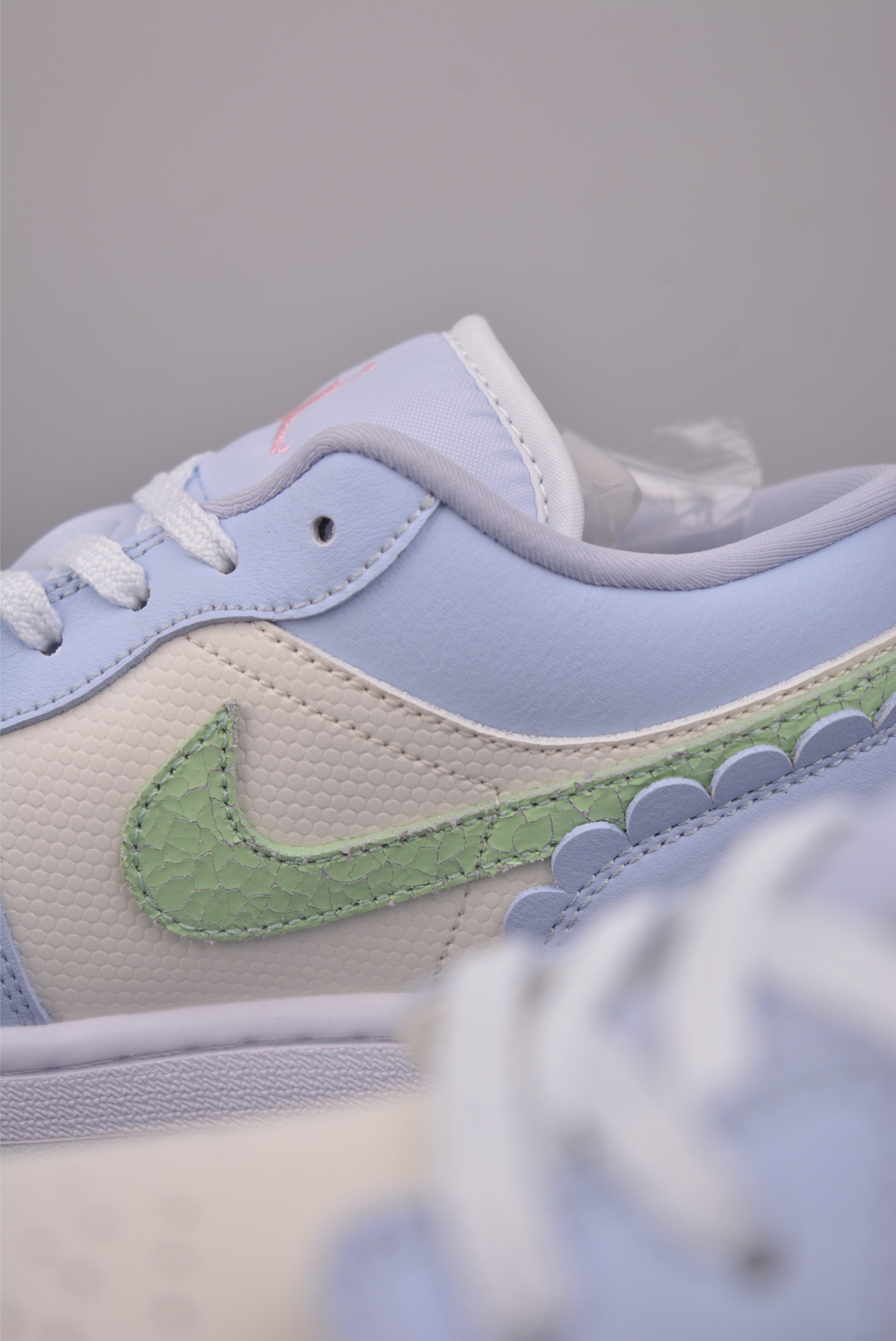 Air Jordan 1 Low 情人节限定 AJ1乔1低帮休闲板鞋 IB7113-40-Top High Quatity Cheap Sneakers Fashion Clothing Clothes Bags handbags Shoes of all Brand wholesale With The best Quality And Beautiful Price from China Factory Chinese suppliers wholesaler seller Air Jordan 1 Low 情人节限定 AJ1乔1低帮休闲板鞋 IB7113-40