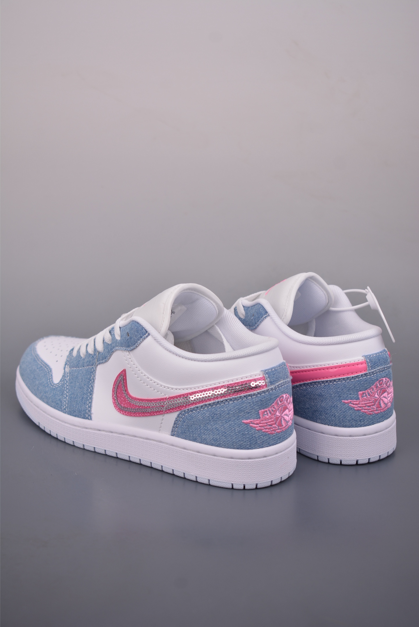 Air Jordan 1 Low 白蓝粉 AJ1乔1低帮休闲板鞋 HQ2001-400 Air Jordan 1 Low 白蓝粉 AJ1乔1低帮休闲板鞋 HQ2001-400