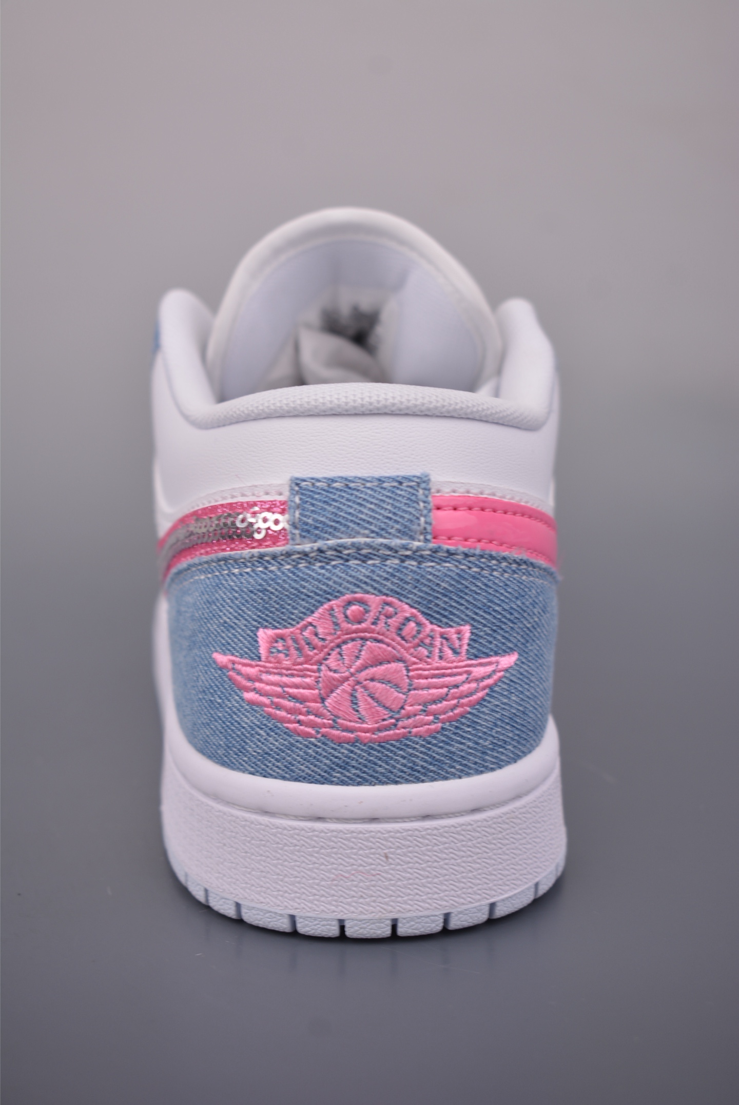 Air Jordan 1 Low 白蓝粉 AJ1乔1低帮休闲板鞋 HQ2001-400 Air Jordan 1 Low 白蓝粉 AJ1乔1低帮休闲板鞋 HQ2001-400