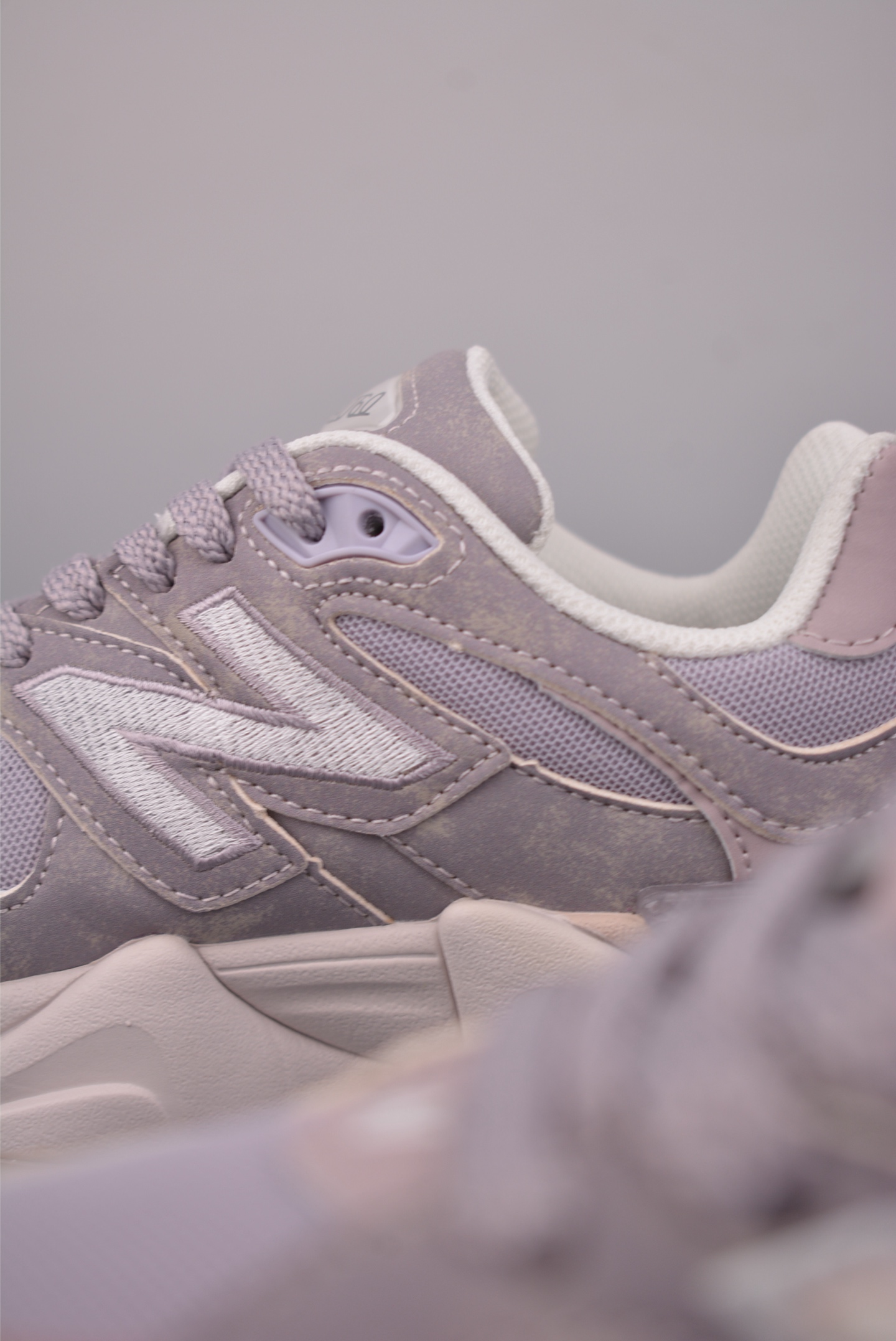 Joe Freshgoods x New Balance 渠道 NB9060 联名款 复古休闲运动慢跑鞋 U9060870 Joe Freshgoods x New Balance 渠道 NB9060 联名款 复古休闲运动慢跑鞋 U9060870