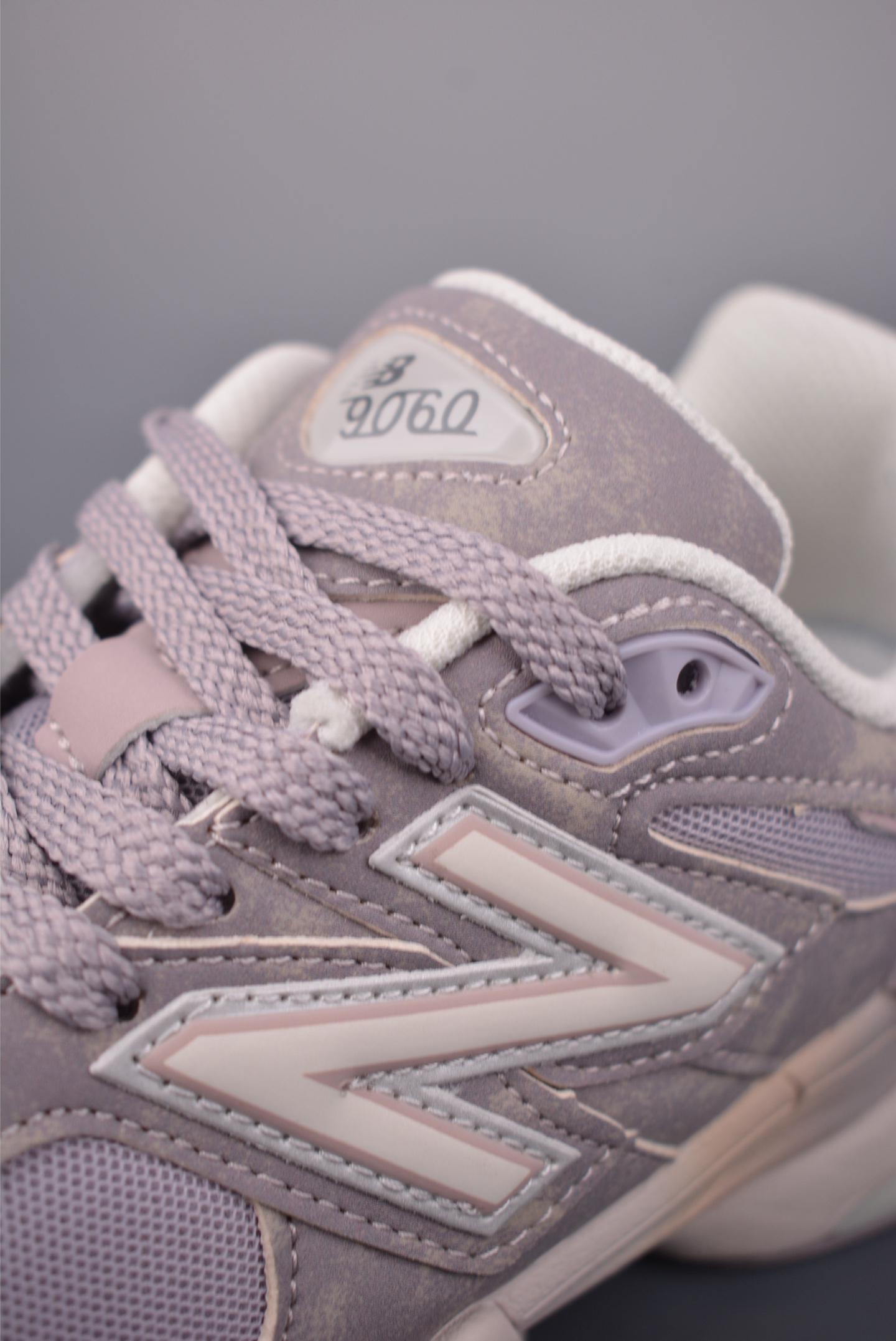 Joe Freshgoods x New Balance 渠道 NB9060 联名款 复古休闲运动慢跑鞋 U9060870 Joe Freshgoods x New Balance 渠道 NB9060 联名款 复古休闲运动慢跑鞋 U9060870