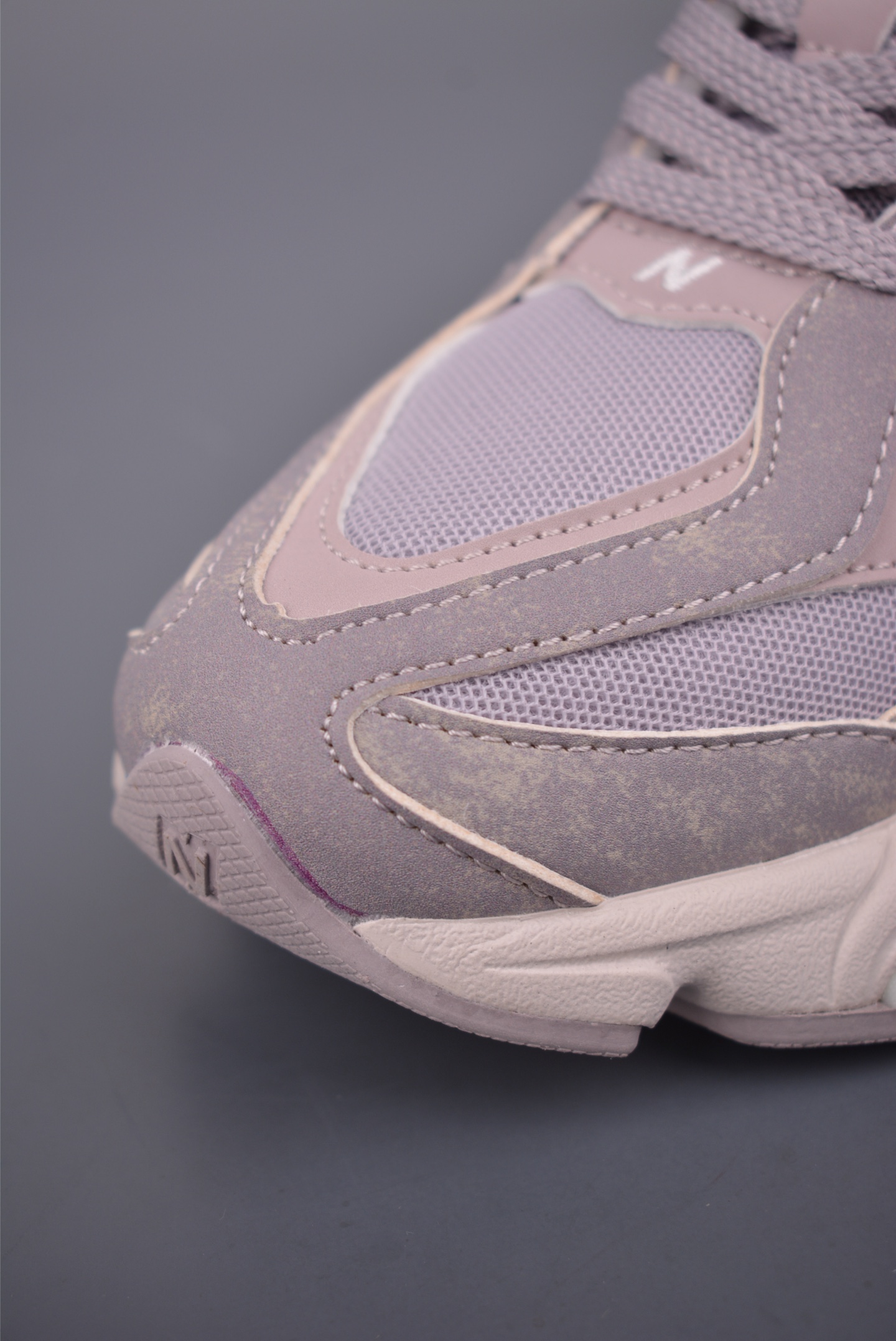 Joe Freshgoods x New Balance 渠道 NB9060 联名款 复古休闲运动慢跑鞋 U9060870 Joe Freshgoods x New Balance 渠道 NB9060 联名款 复古休闲运动慢跑鞋 U9060870