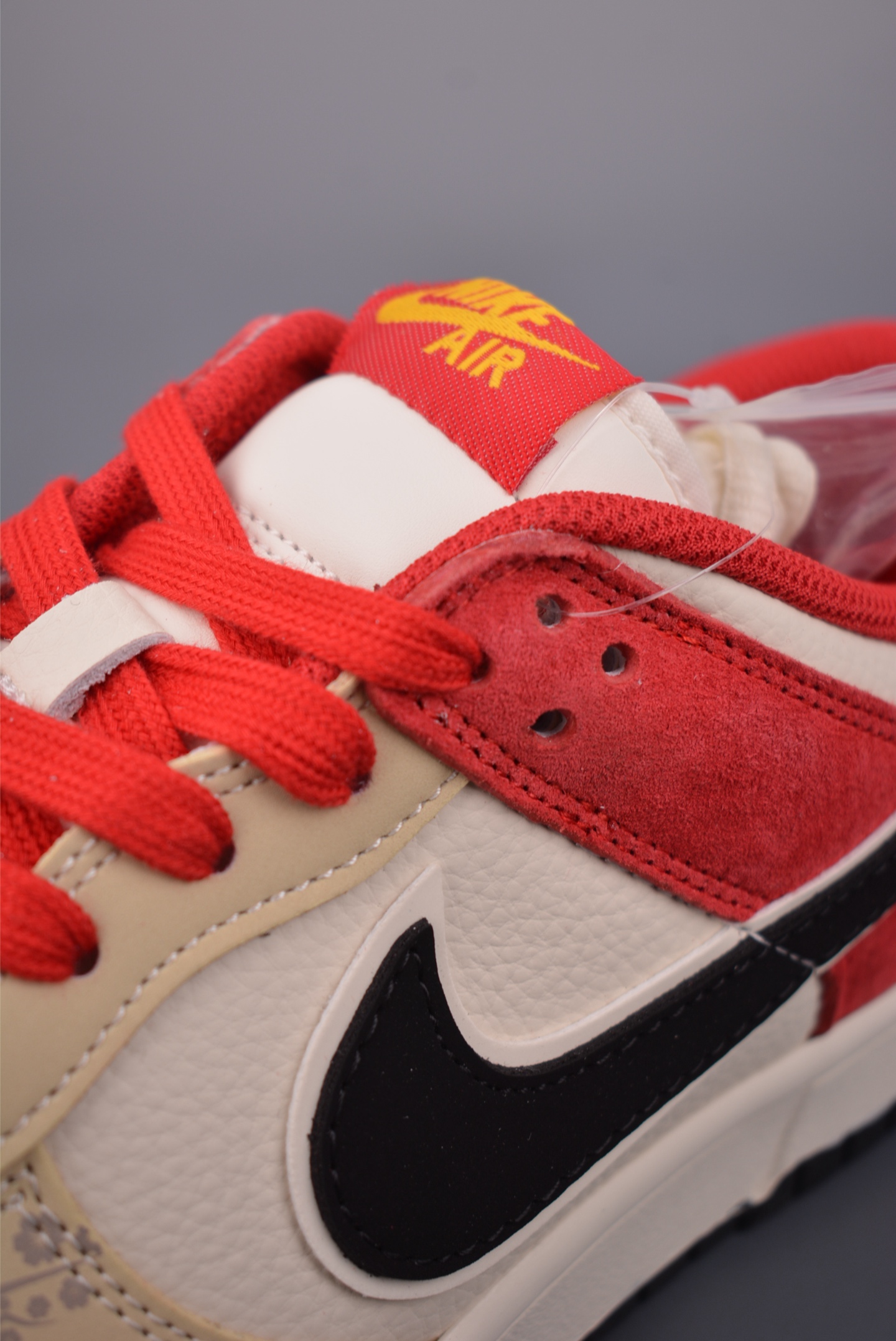 Nike SB Dunk Low 马年限定 DN3168-027