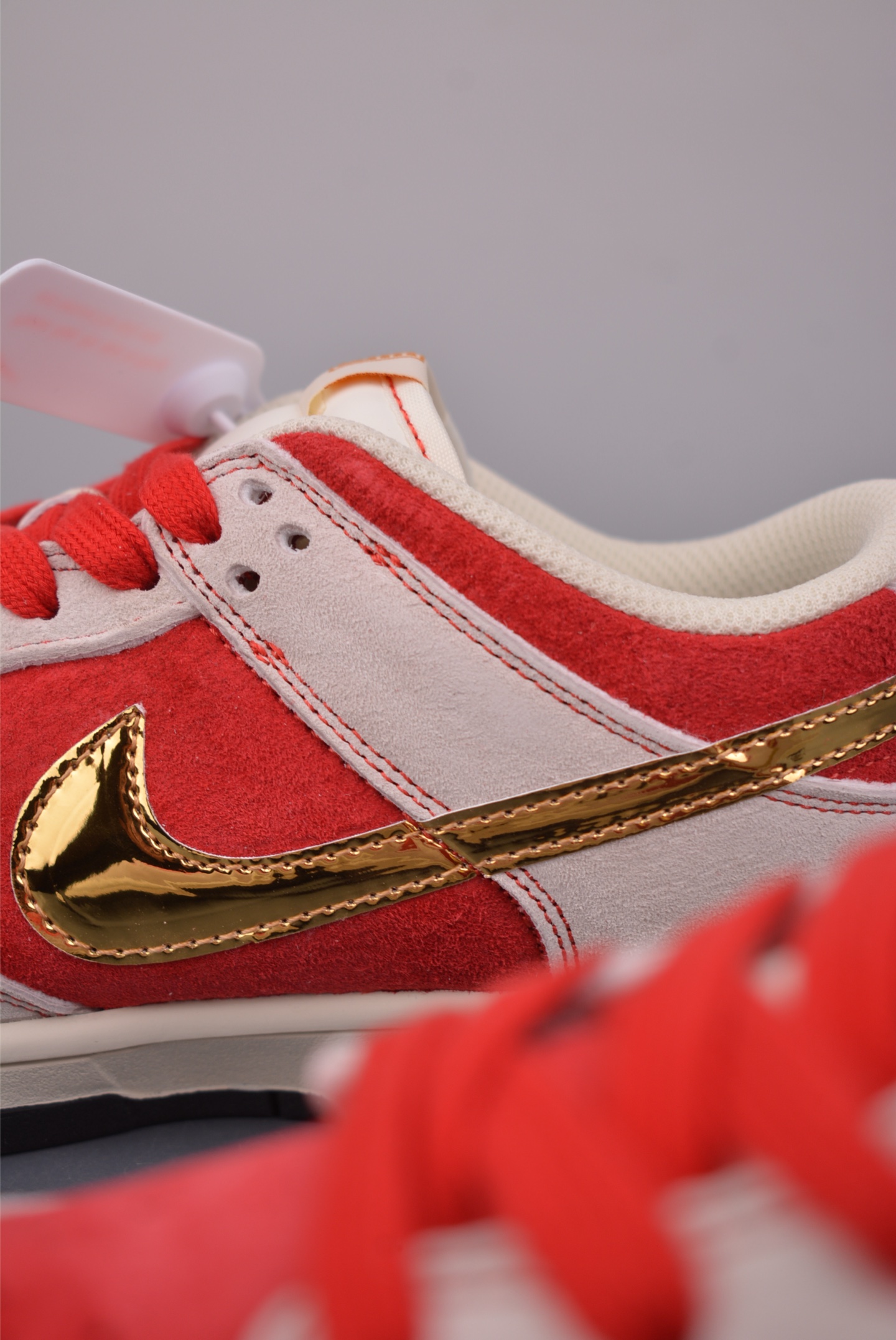 Nike SB Dunk Low 马年限定 DN3168-036-Top High Quatity Cheap Sneakers Fashion Clothing Clothes Bags handbags Shoes of all Brand wholesale With The best Quality And Beautiful Price from China Factory Chinese suppliers wholesaler seller Nike SB Dunk Low 马年限定 DN3168-036