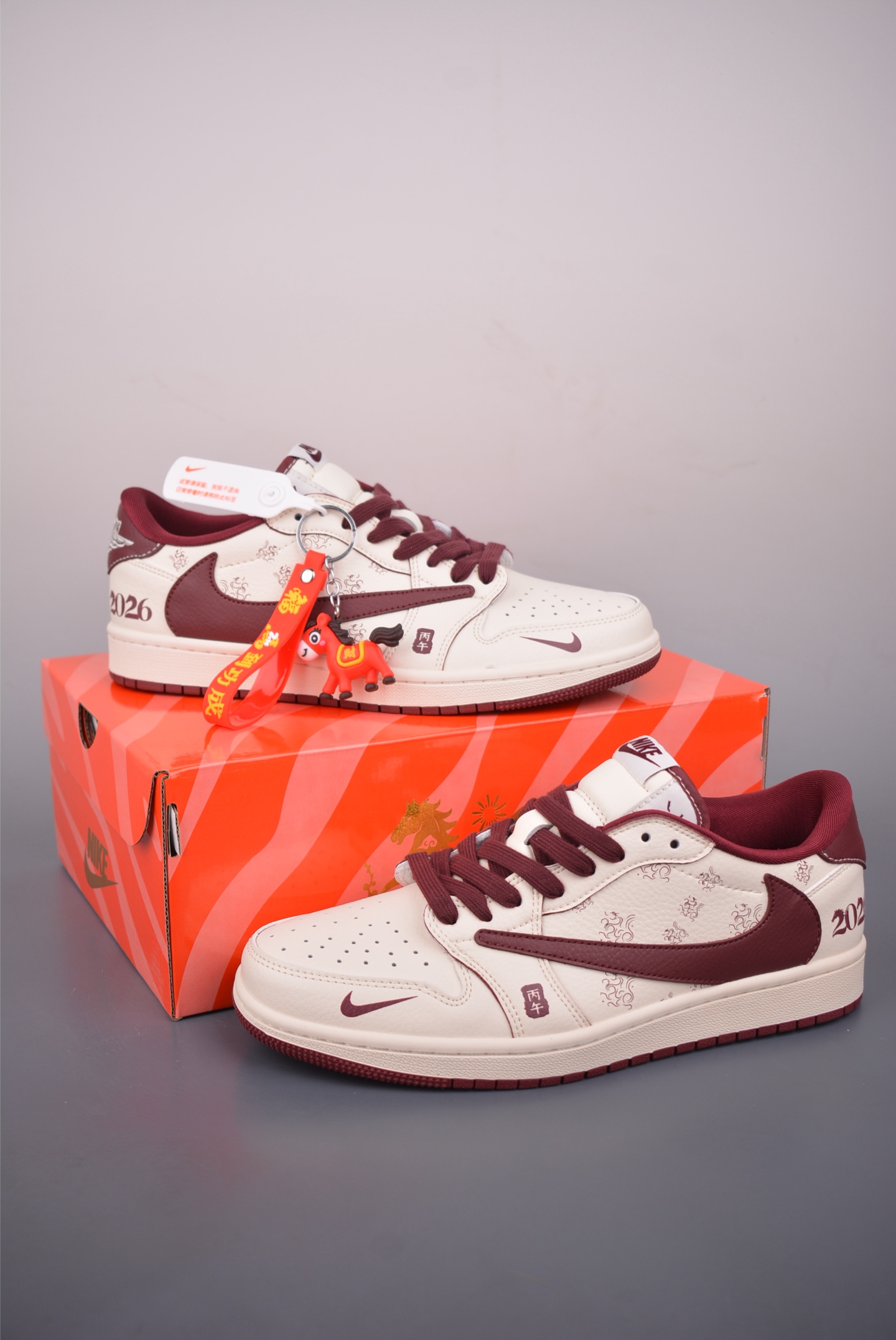 Fragment x Travis Scott x 马年限定 Air Jordan 1 Low 三方联名倒钩 CX5050-Y66 Fragment x Travis Scott x 马年限定 Air Jordan 1 Low 三方联名倒钩 CX5050-Y66