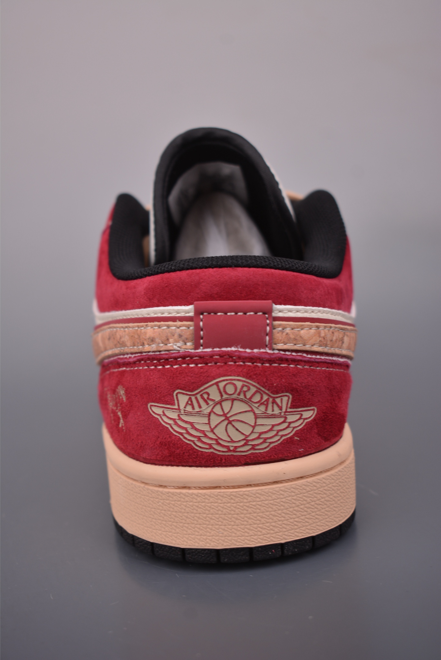 Nike Jordan Air Jordan 1 马年限定 LX1988-824-Top High Quatity Cheap Sneakers Fashion Clothing Clothes Bags handbags Shoes of all Brand wholesale With The best Quality And Beautiful Price from China Factory Chinese suppliers wholesaler seller Nike Jordan Air Jordan 1 马年限定 LX1988-824