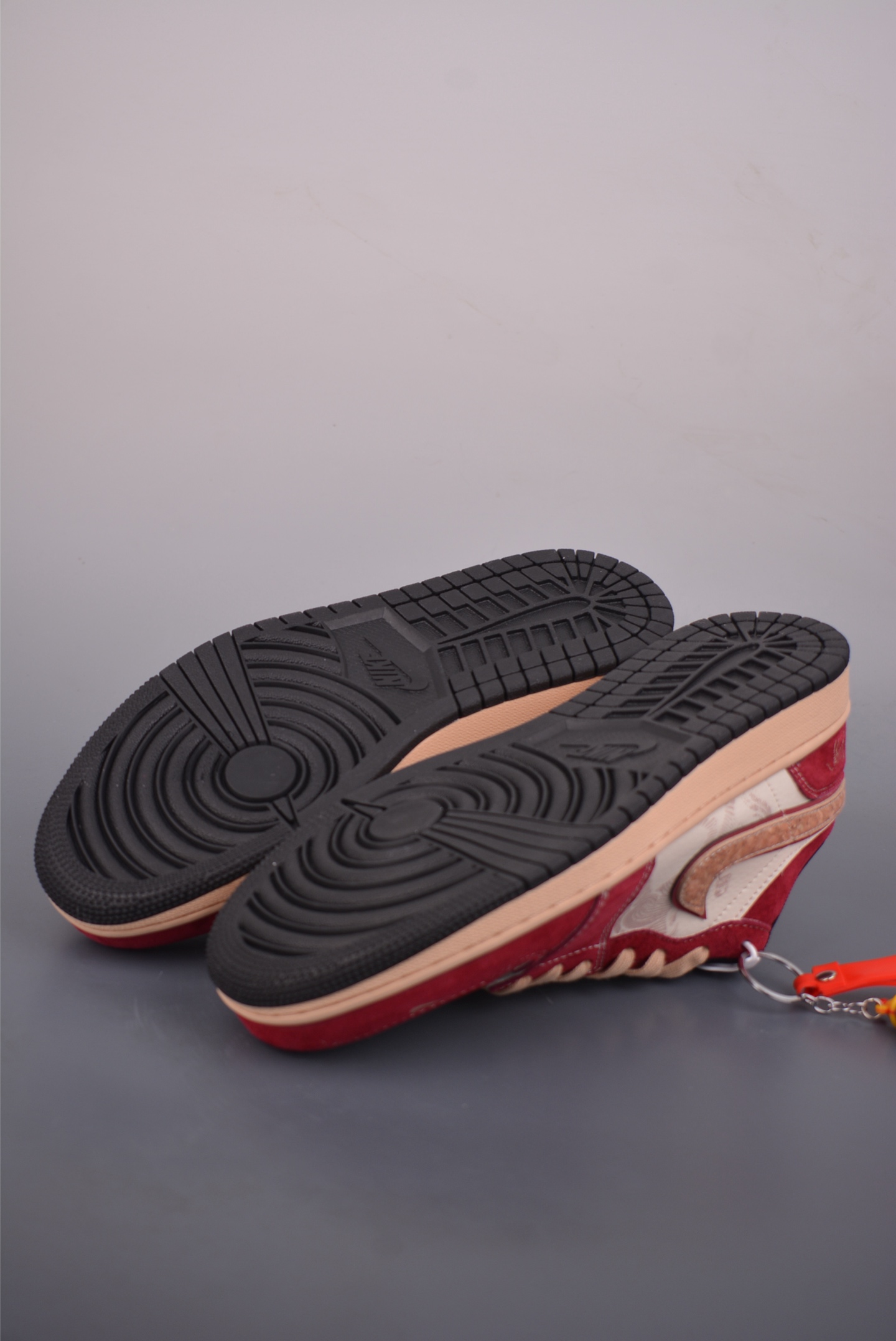 Nike Jordan Air Jordan 1 马年限定 LX1988-824-Top High Quatity Cheap Sneakers Fashion Clothing Clothes Bags handbags Shoes of all Brand wholesale With The best Quality And Beautiful Price from China Factory Chinese suppliers wholesaler seller Nike Jordan Air Jordan 1 马年限定 LX1988-824