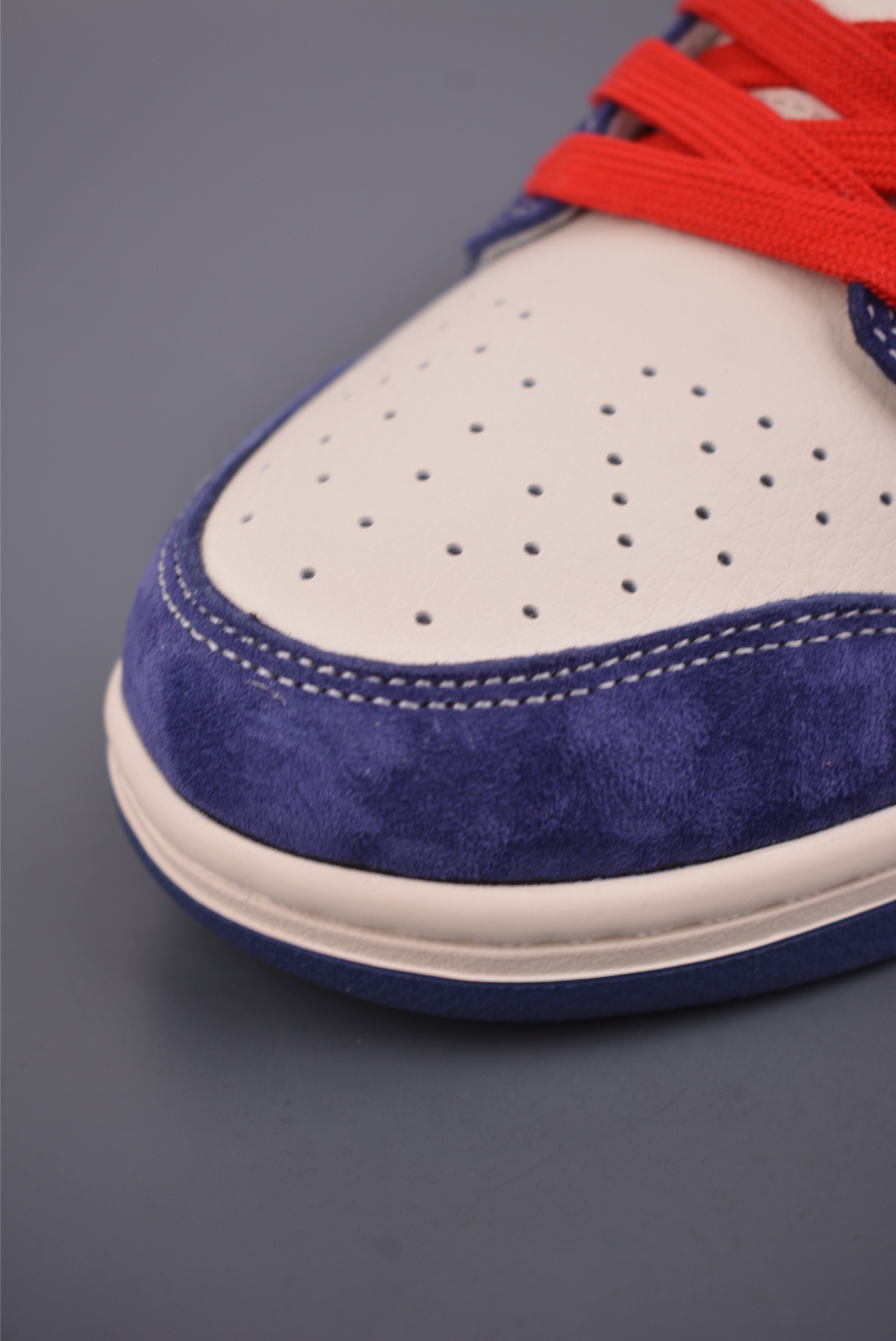 Nike SB Dunk Low 马年限定 JY6988-128-Top High Quatity Cheap Sneakers Fashion Clothing Clothes Bags handbags Shoes of all Brand wholesale With The best Quality And Beautiful Price from China Factory Chinese suppliers wholesaler seller Nike SB Dunk Low 马年限定 JY6988-128
