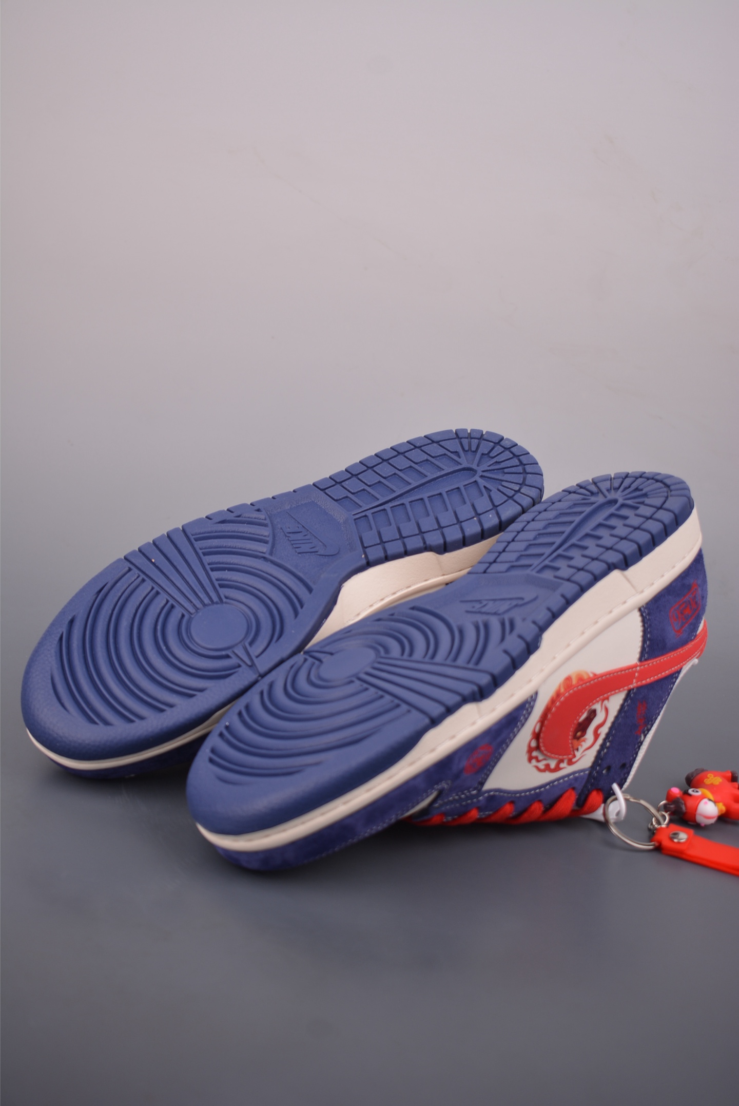 Nike SB Dunk Low 马年限定 JY6988-128-Top High Quatity Cheap Sneakers Fashion Clothing Clothes Bags handbags Shoes of all Brand wholesale With The best Quality And Beautiful Price from China Factory Chinese suppliers wholesaler seller Nike SB Dunk Low 马年限定 JY6988-128