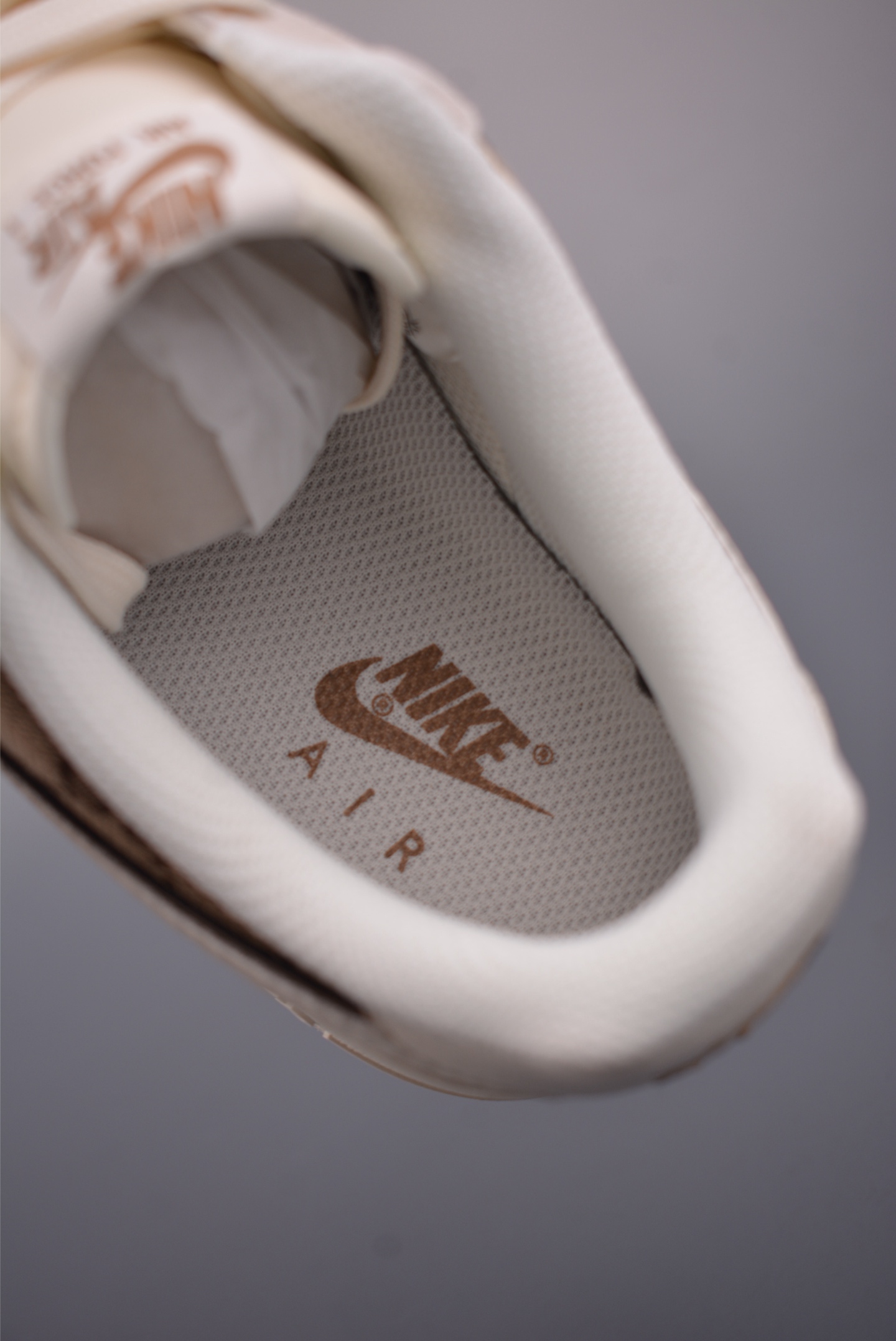 Nike Air Force 1 Low 古驰联名 DF0188-114-Top High Quatity Cheap Sneakers Fashion Clothing Clothes Bags handbags Shoes of all Brand wholesale With The best Quality And Beautiful Price from China Factory Chinese suppliers wholesaler seller Nike Air Force 1 Low 古驰联名 DF0188-114