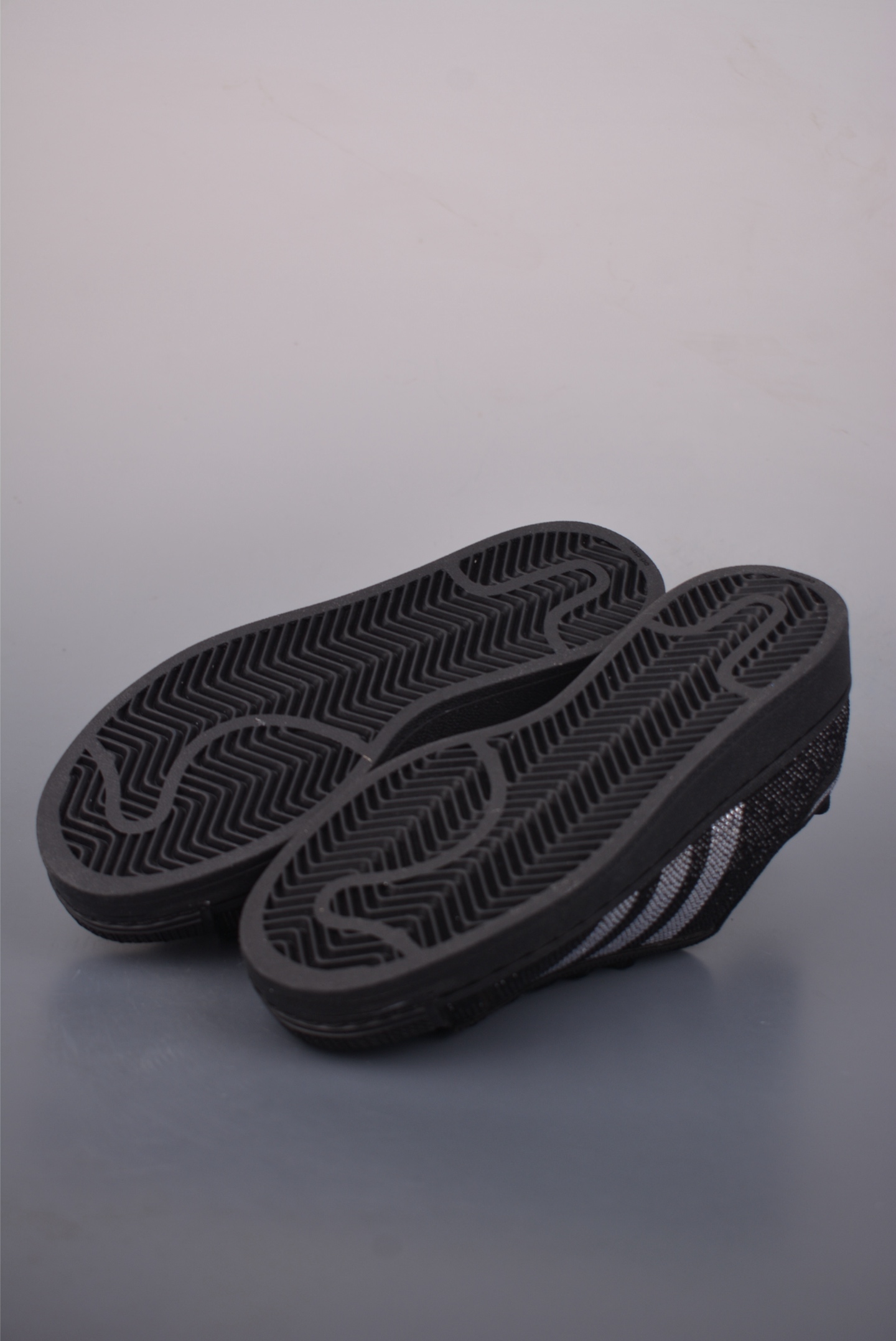 170 Adidas Originals Super满钻 2025全新版本 贝壳头 IH4200