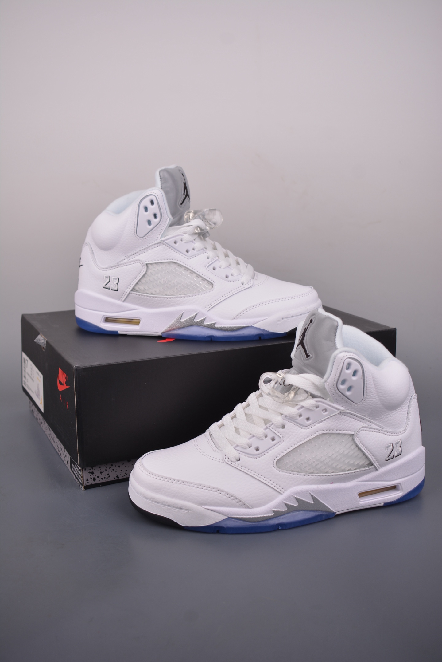 Air Jordan 5 Retro 乔丹5 复刻白红 HQ7978-103