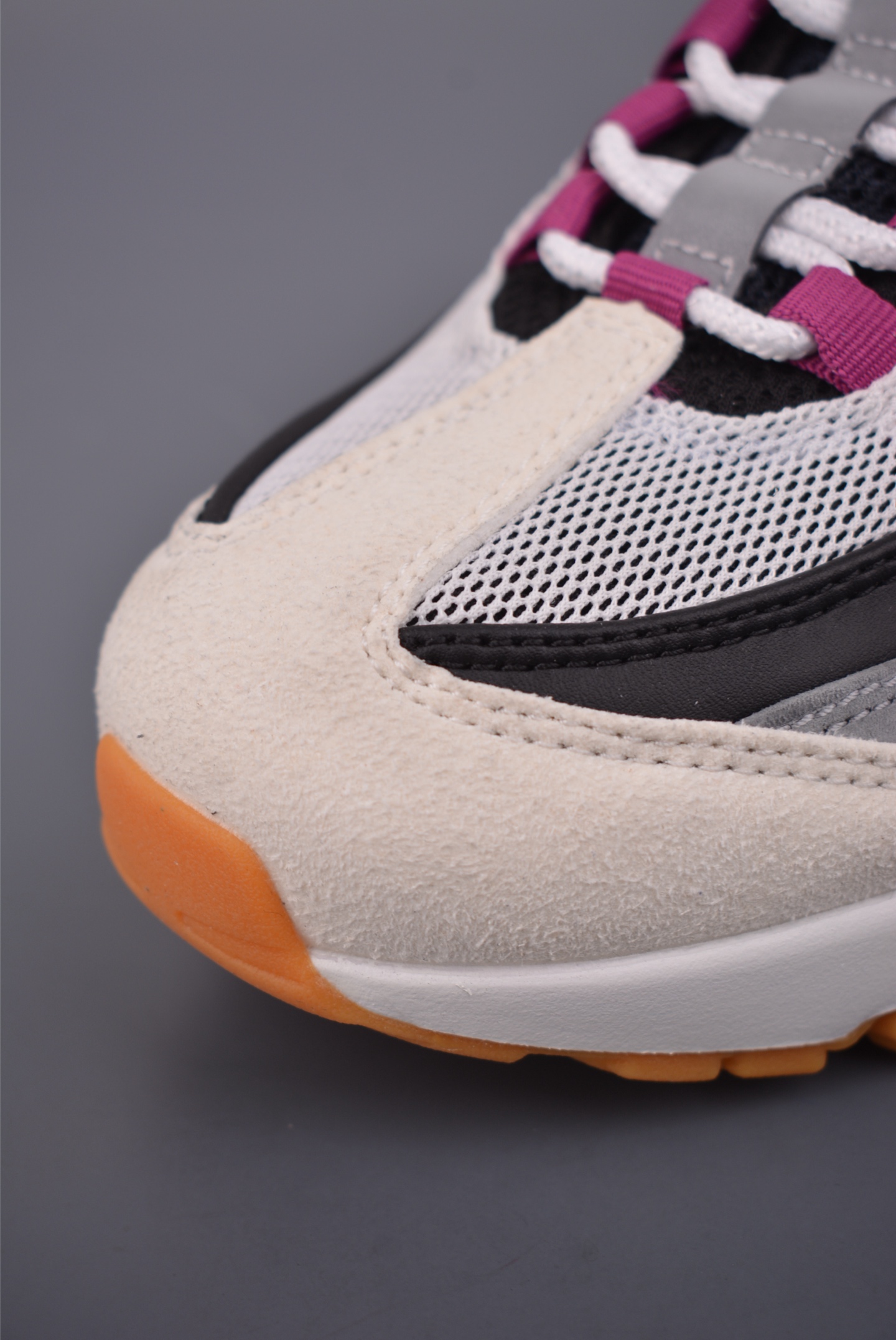 NIKE Air Max 95 版本 潮流百搭 气垫缓震慢跑鞋 HF7545-100-Top High Quatity Cheap Sneakers Fashion Clothing Clothes Bags handbags Shoes of all Brand wholesale With The best Quality And Beautiful Price from China Factory Chinese suppliers wholesaler seller NIKE Air Max 95 版本 潮流百搭 气垫缓震慢跑鞋 HF7545-100