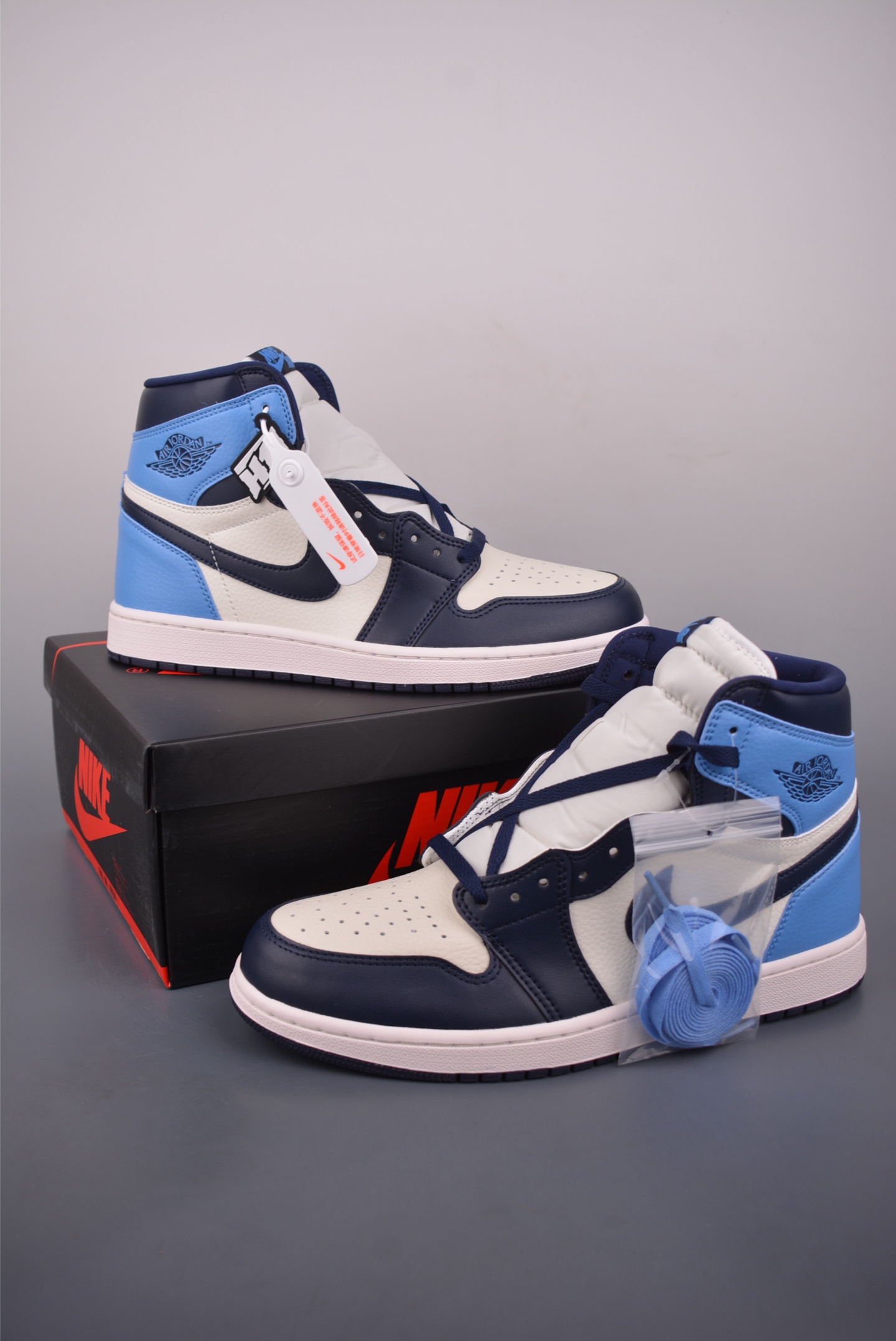 Jordan Air Jordan 1 High 黑蓝白 555068-140-Top High Quatity Cheap Sneakers Fashion Clothing Clothes Bags handbags Shoes of all Brand wholesale With The best Quality And Beautiful Price from China Factory Chinese suppliers wholesaler seller Jordan Air Jordan 1 High 黑蓝白 555068-140