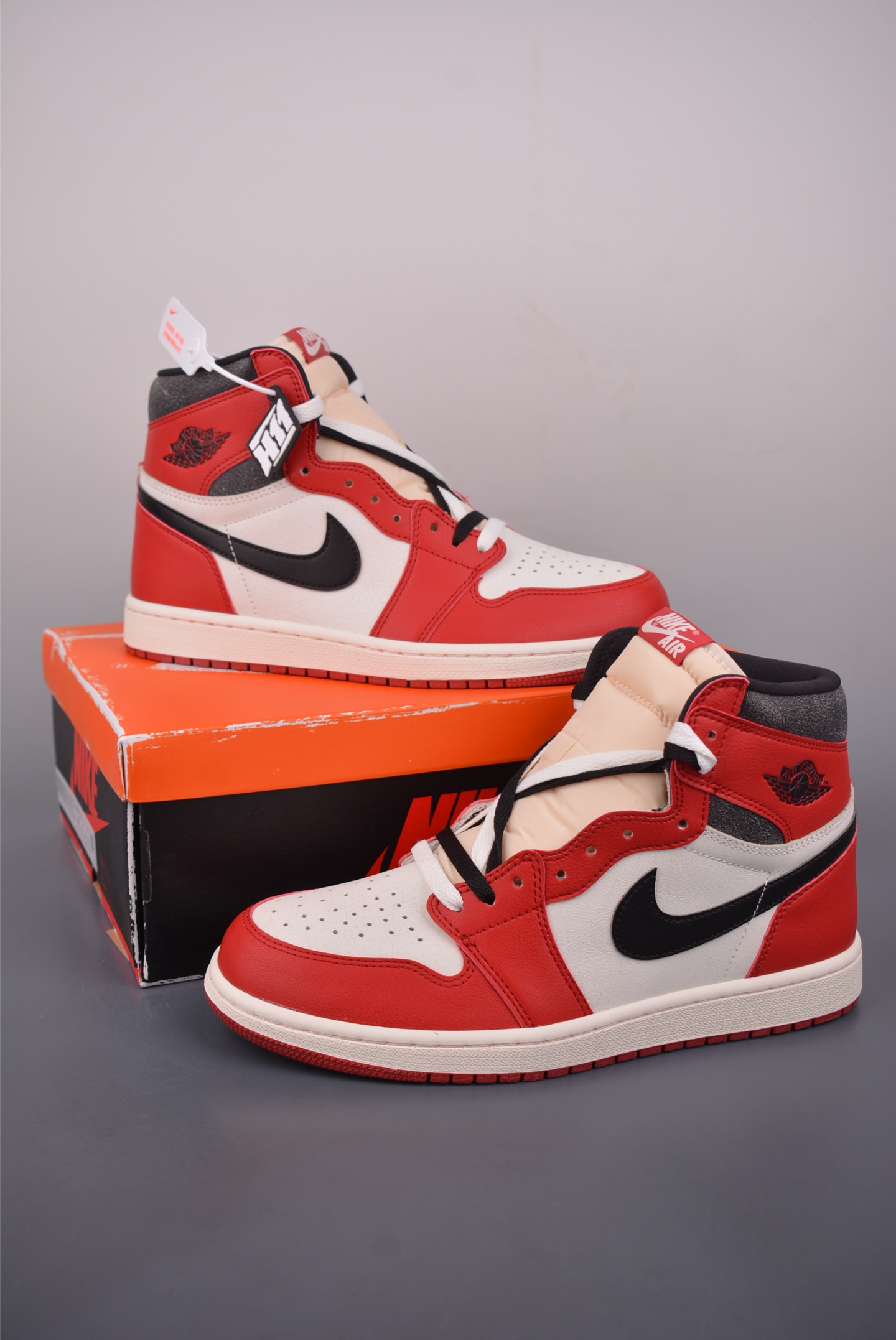 240 Jordan Air Jordan 1 High 做旧芝加哥 DZ5485-612