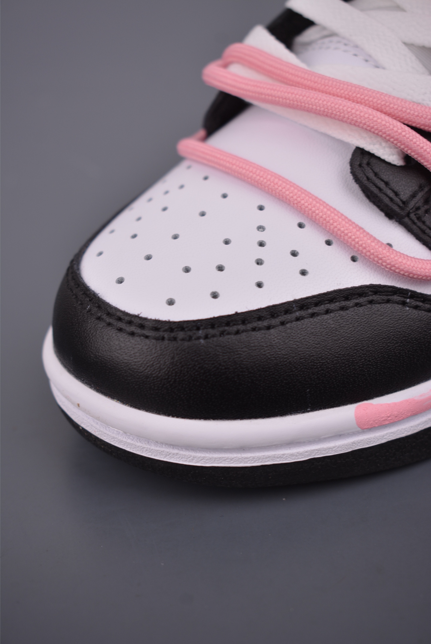240 Nike SB Dunk Low 黑粉 解构绑带 DD1303-101-Chinese UA Cheap High Quatity Brand Clothes Bags handbags Sneakers wholesale wholesaler seller from China Factory suppliers Fashion Clothing Shoes best Quality Beautiful Price 240 Nike SB Dunk Low 黑粉 解构绑带 DD1303-101