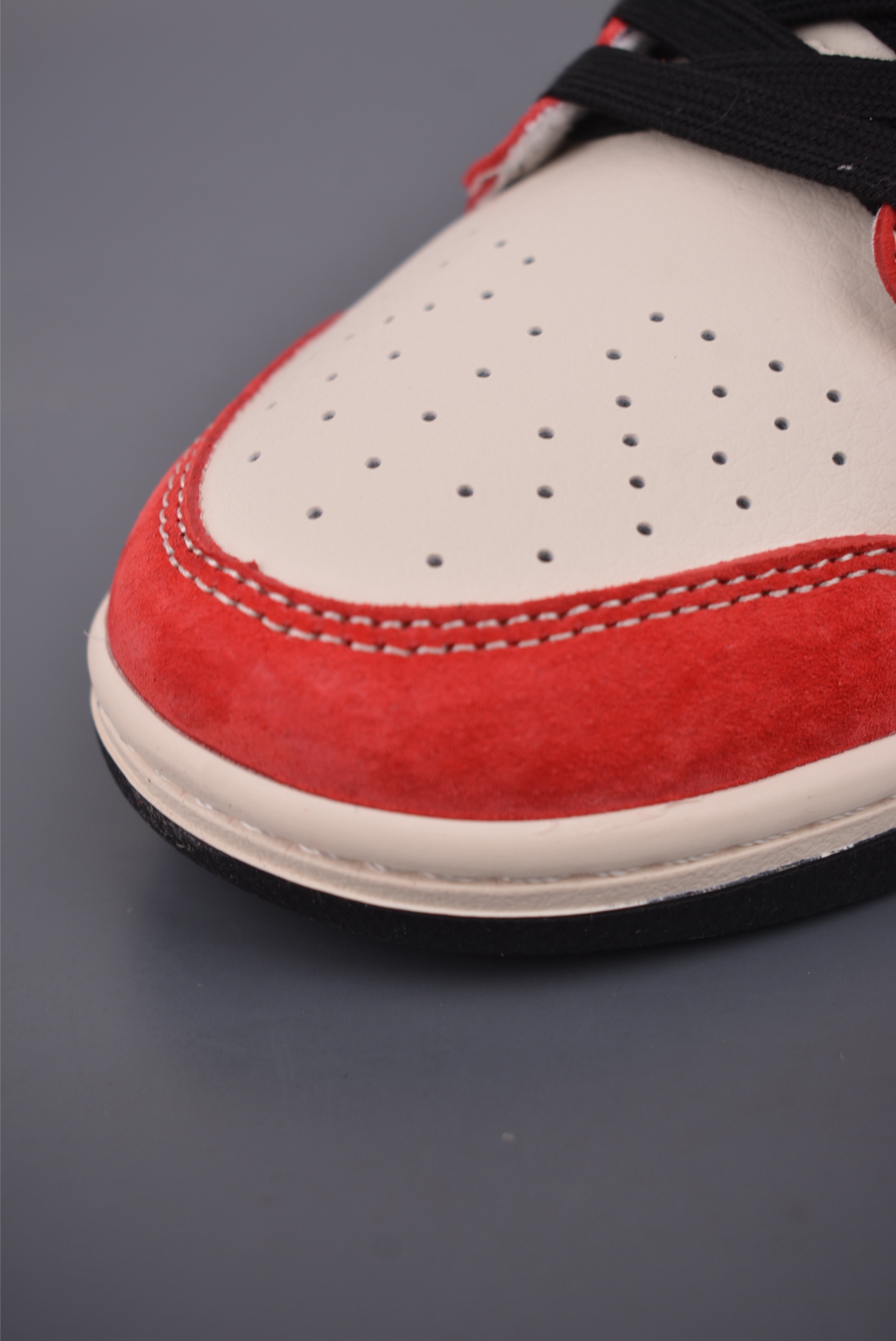 260 Nike SB Dunk Low 马年限定 xt6998-126-Chinese UA Cheap High Quatity Brand Clothes Bags handbags Sneakers wholesale wholesaler seller from China Factory suppliers Fashion Clothing Shoes best Quality Beautiful Price 260 Nike SB Dunk Low 马年限定 xt6998-126