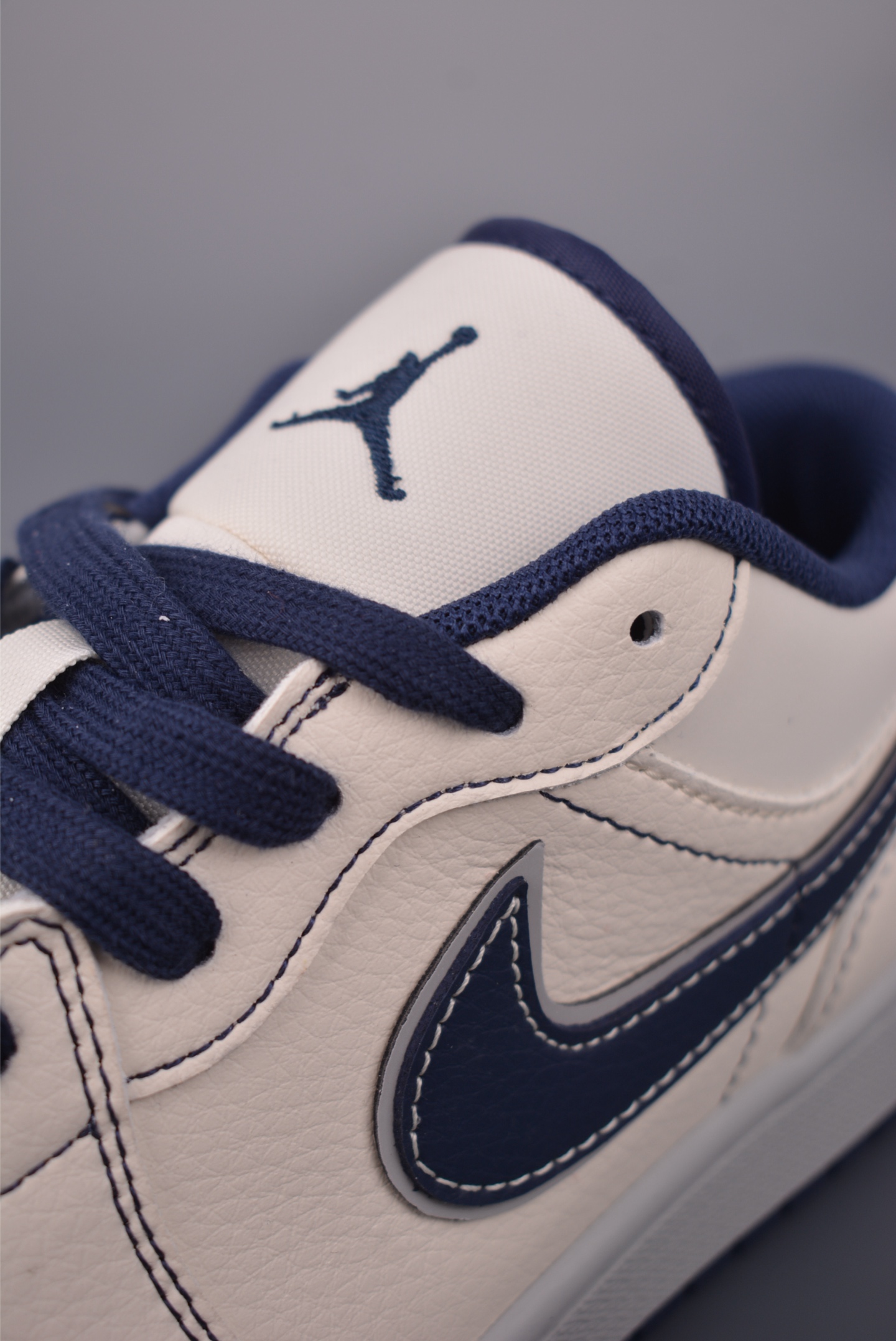 Nike Jordan Air Jordan 1 马年限定 ZH2598-501-Top High Quatity Cheap Sneakers Fashion Clothing Clothes Bags handbags Shoes of all Brand wholesale With The best Quality And Beautiful Price from China Factory Chinese suppliers wholesaler seller Nike Jordan Air Jordan 1 马年限定 ZH2598-501
