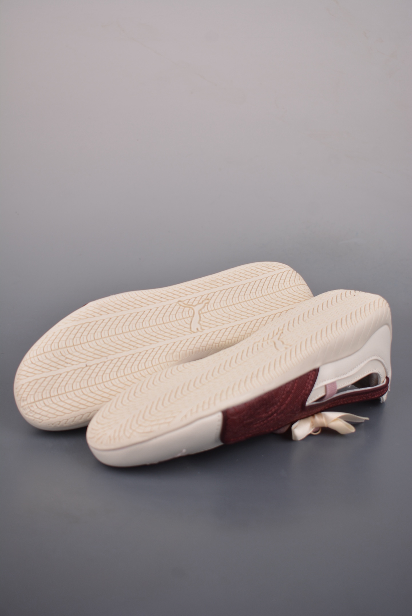 PUMA Speedcat Ballet LTH Wns 芭蕾薄底 柔软舒适 平底复古运动休闲鞋 408709-033-Top High Quatity Cheap Sneakers Fashion Clothing Clothes Bags handbags Shoes of all Brand wholesale With The best Quality And Beautiful Price from China Factory Chinese suppliers wholesaler seller PUMA Speedcat Ballet LTH Wns 芭蕾薄底 柔软舒适 平底复古运动休闲鞋 408709-033