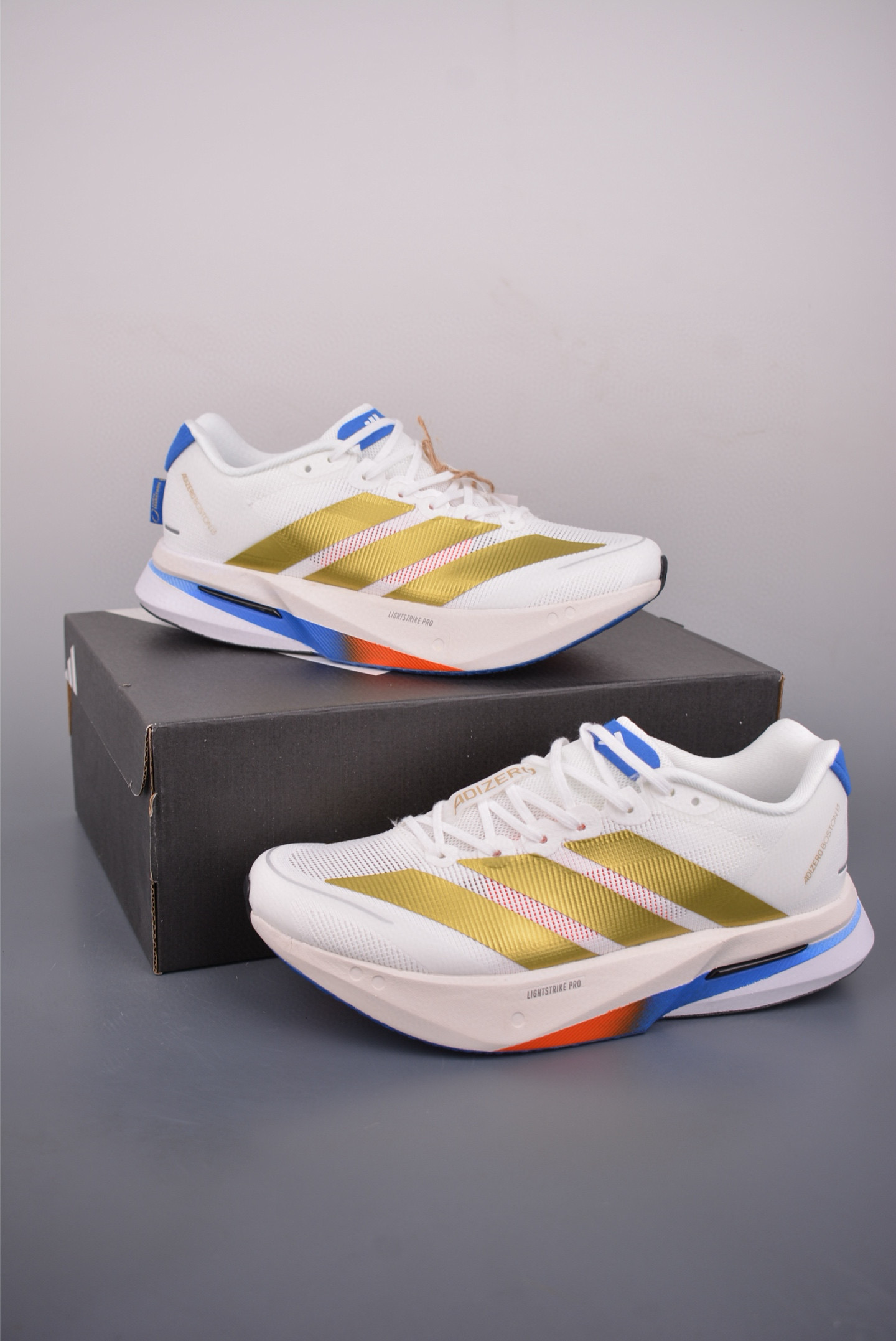 Adidas Adizero Boston 13 M 泡棉搭配全掌碳板 缓震透气跑步鞋 JQ9829-Top High Quatity Cheap Sneakers Fashion Clothing Clothes Bags handbags Shoes of all Brand wholesale With The best Quality And Beautiful Price from China Factory Chinese suppliers wholesaler seller Adidas Adizero Boston 13 M 泡棉搭配全掌碳板 缓震透气跑步鞋 JQ9829