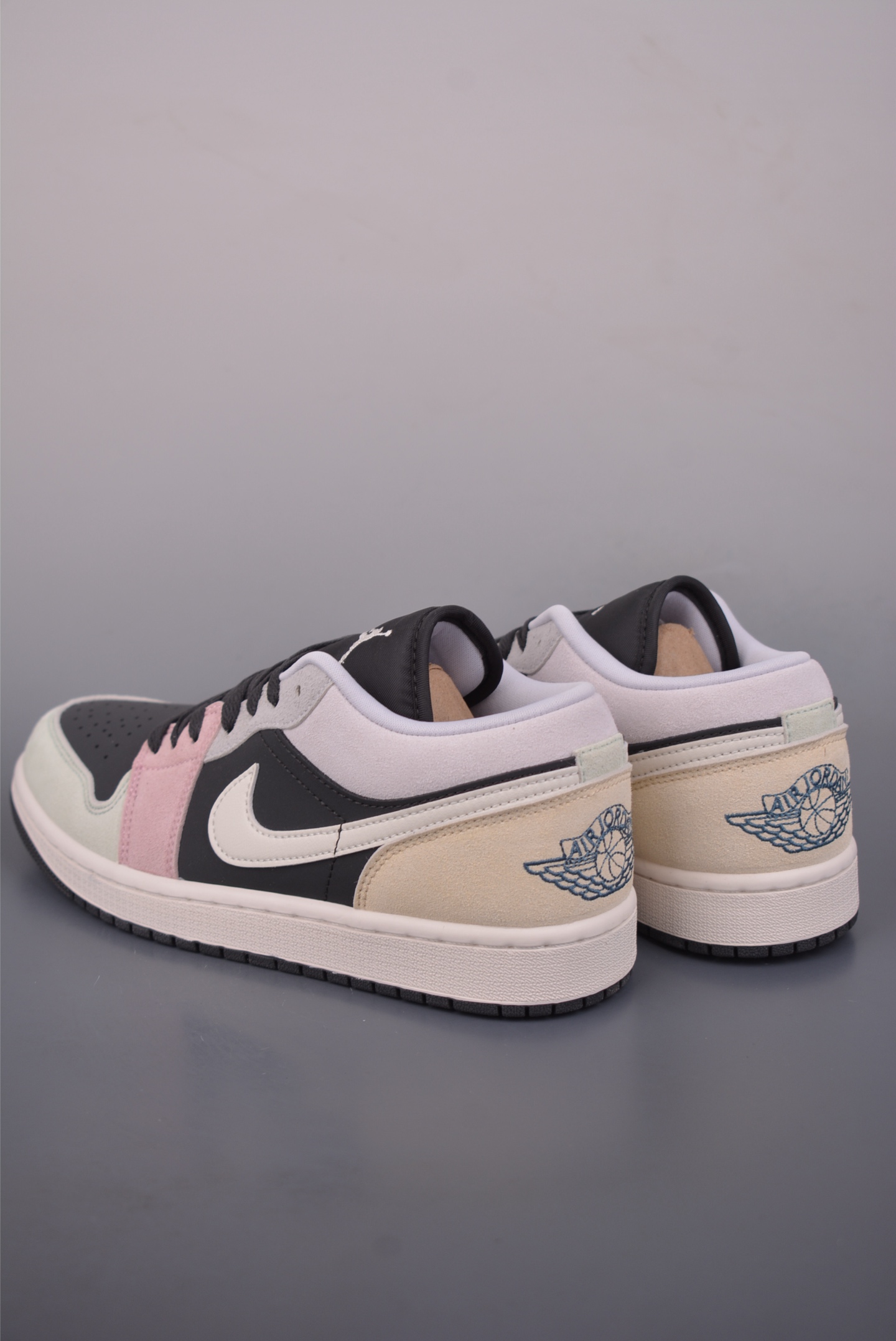 200 Air Jordan 1 Low 卡其粉 AJ1乔1低帮休闲板鞋 IB7109-004-Chinese UA Cheap High Quatity Brand Clothes Bags handbags Sneakers wholesale wholesaler seller from China Factory suppliers Fashion Clothing Shoes best Quality Beautiful Price 200 Air Jordan 1 Low 卡其粉 AJ1乔1低帮休闲板鞋 IB7109-004