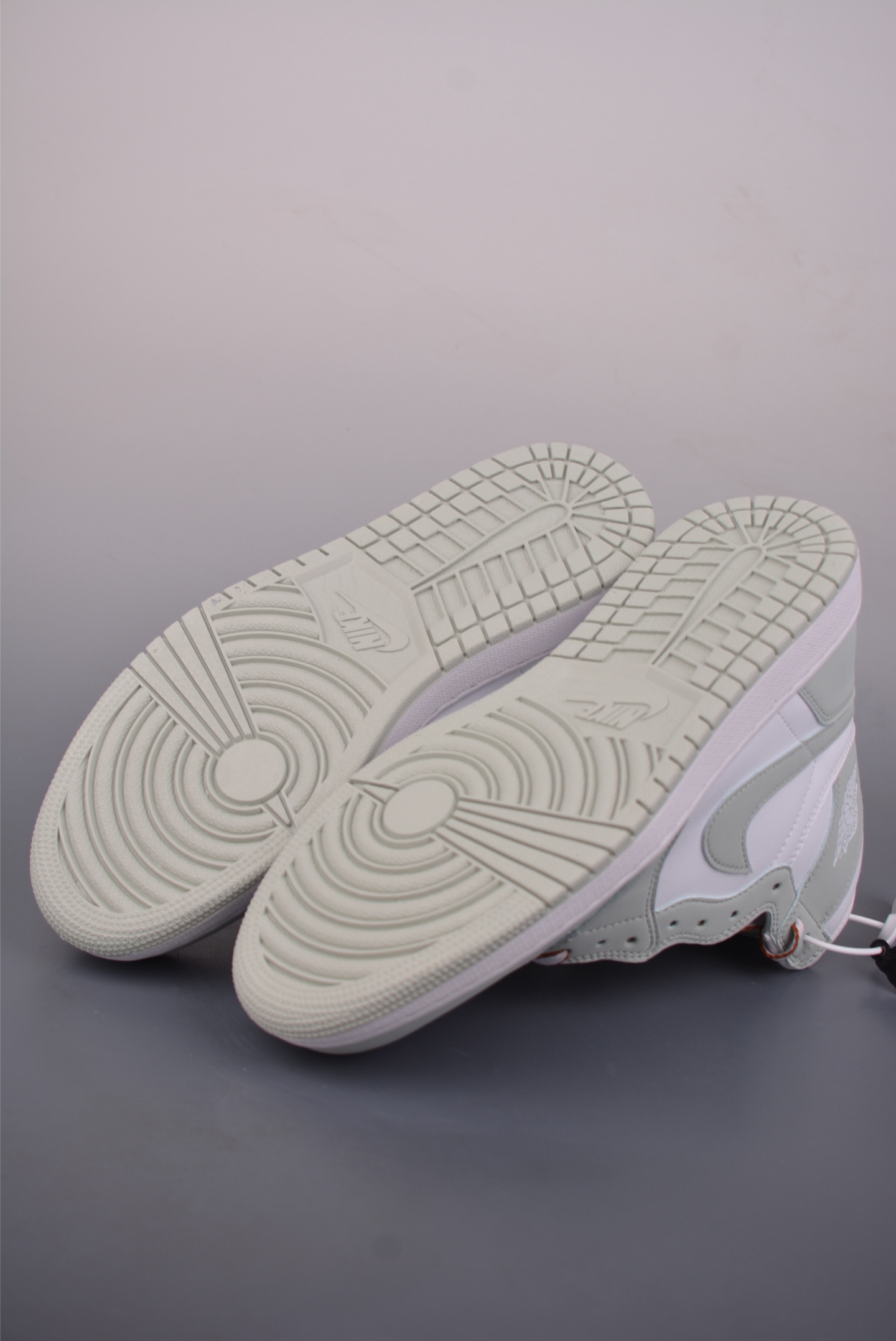 Jordan Air Jordan 1 High 白绿 CD0461-002-Top High Quatity Cheap Sneakers Fashion Clothing Clothes Bags handbags Shoes of all Brand wholesale With The best Quality And Beautiful Price from China Factory Chinese suppliers wholesaler seller Jordan Air Jordan 1 High 白绿 CD0461-002