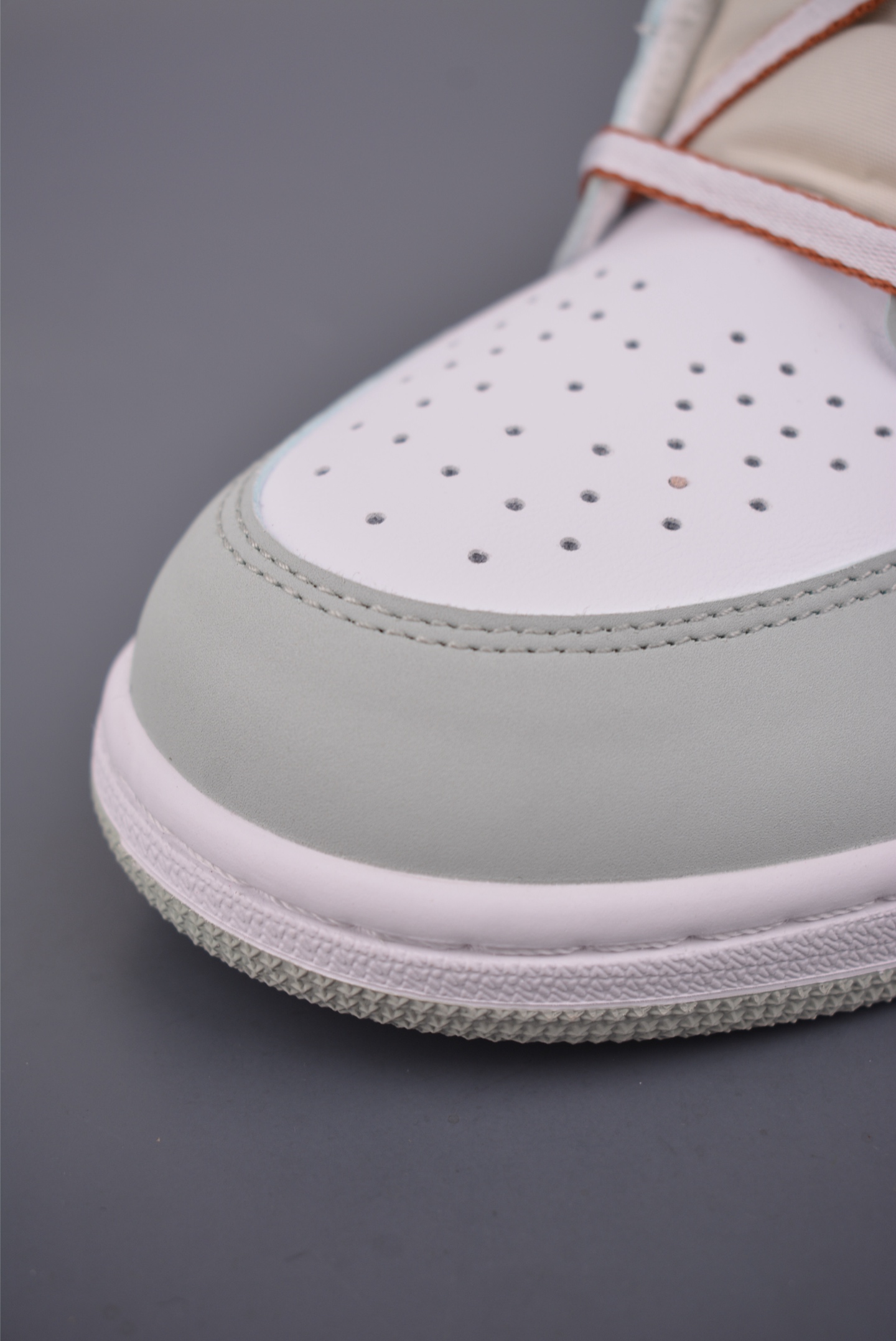 Jordan Air Jordan 1 High 白绿 CD0461-002-Top High Quatity Cheap Sneakers Fashion Clothing Clothes Bags handbags Shoes of all Brand wholesale With The best Quality And Beautiful Price from China Factory Chinese suppliers wholesaler seller Jordan Air Jordan 1 High 白绿 CD0461-002
