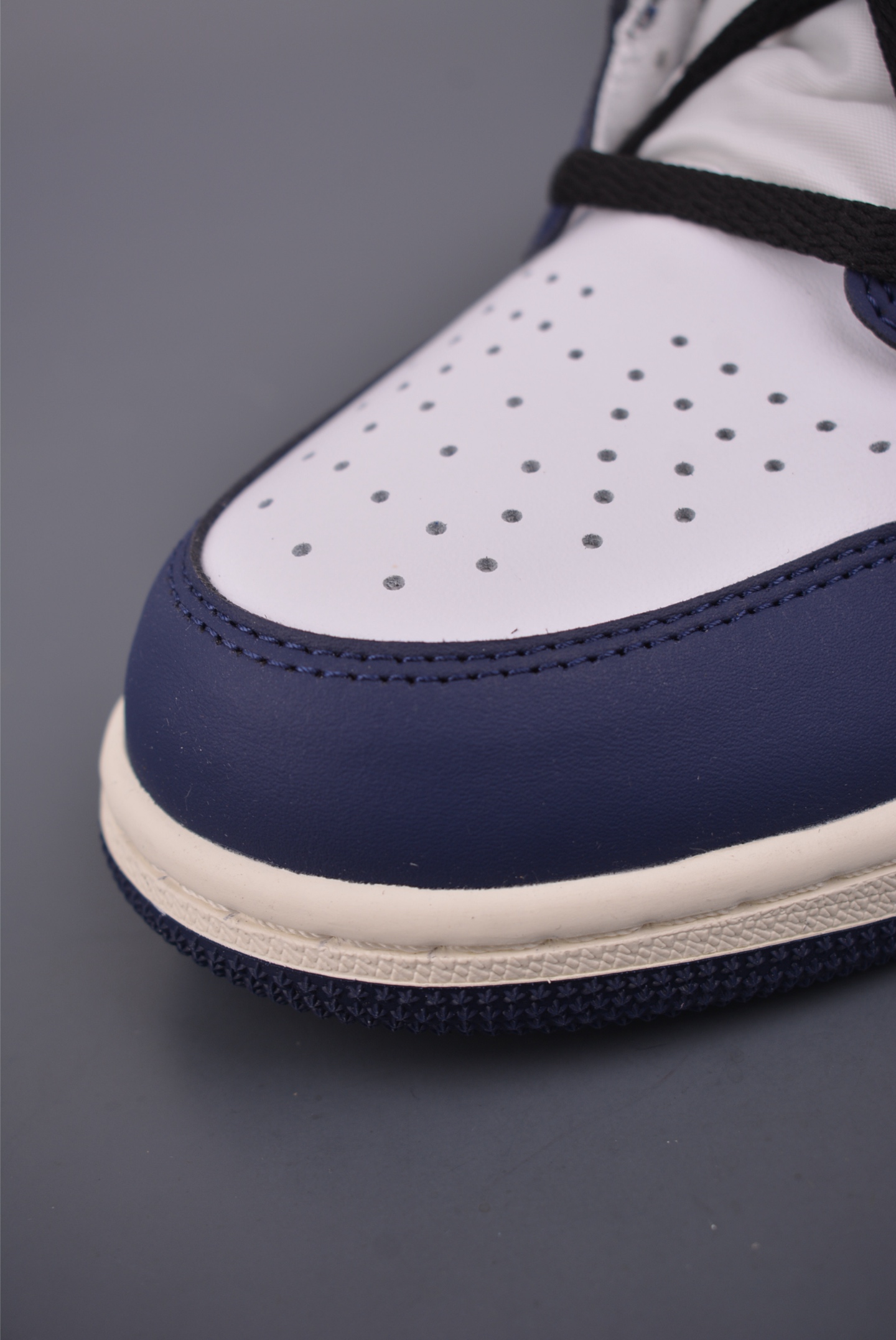 Jordan Air Jordan 1 High 白蓝 DZ5485-401-Top High Quatity Cheap Sneakers Fashion Clothing Clothes Bags handbags Shoes of all Brand wholesale With The best Quality And Beautiful Price from China Factory Chinese suppliers wholesaler seller Jordan Air Jordan 1 High 白蓝 DZ5485-401