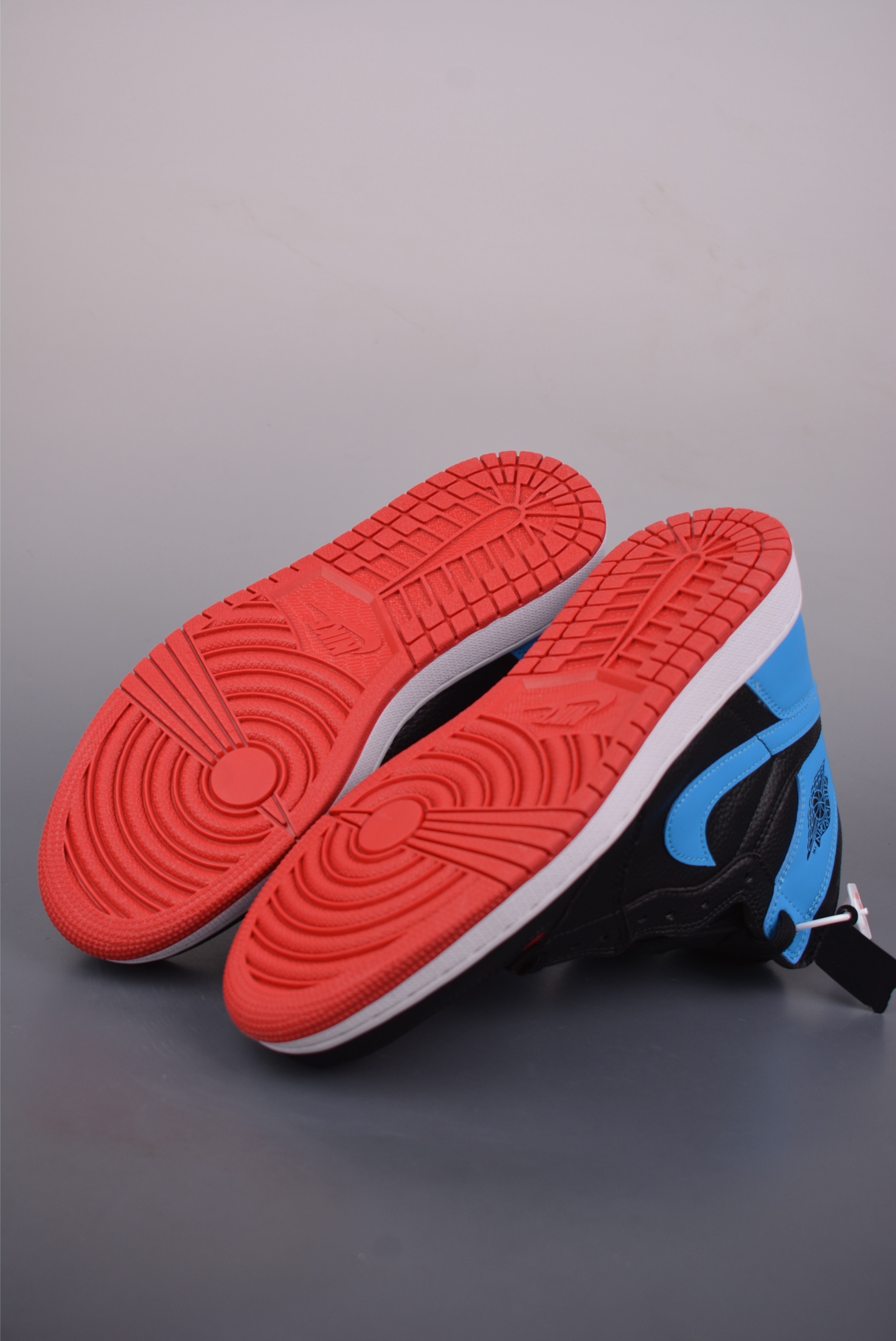 Jordan Air Jordan 1 High 黑篮红 CD0461-046-Top High Quatity Cheap Sneakers Fashion Clothing Clothes Bags handbags Shoes of all Brand wholesale With The best Quality And Beautiful Price from China Factory Chinese suppliers wholesaler seller Jordan Air Jordan 1 High 黑篮红 CD0461-046